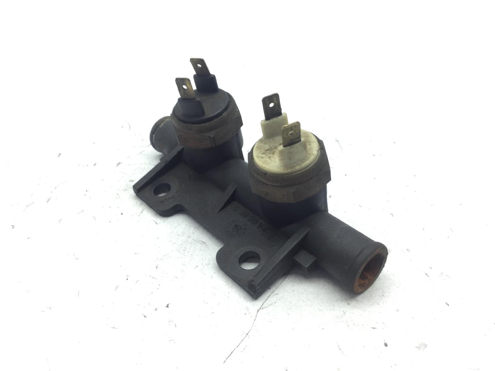 Malaguti madison s 250 raccordo tubi acqua e bulbi 1999 2001 540000