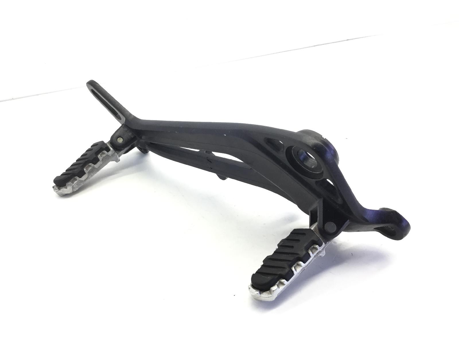 Benelli leoncino trail 500 pedana poggiapiedi e staffa supporto destra 2018 2018 zbnp18015jb