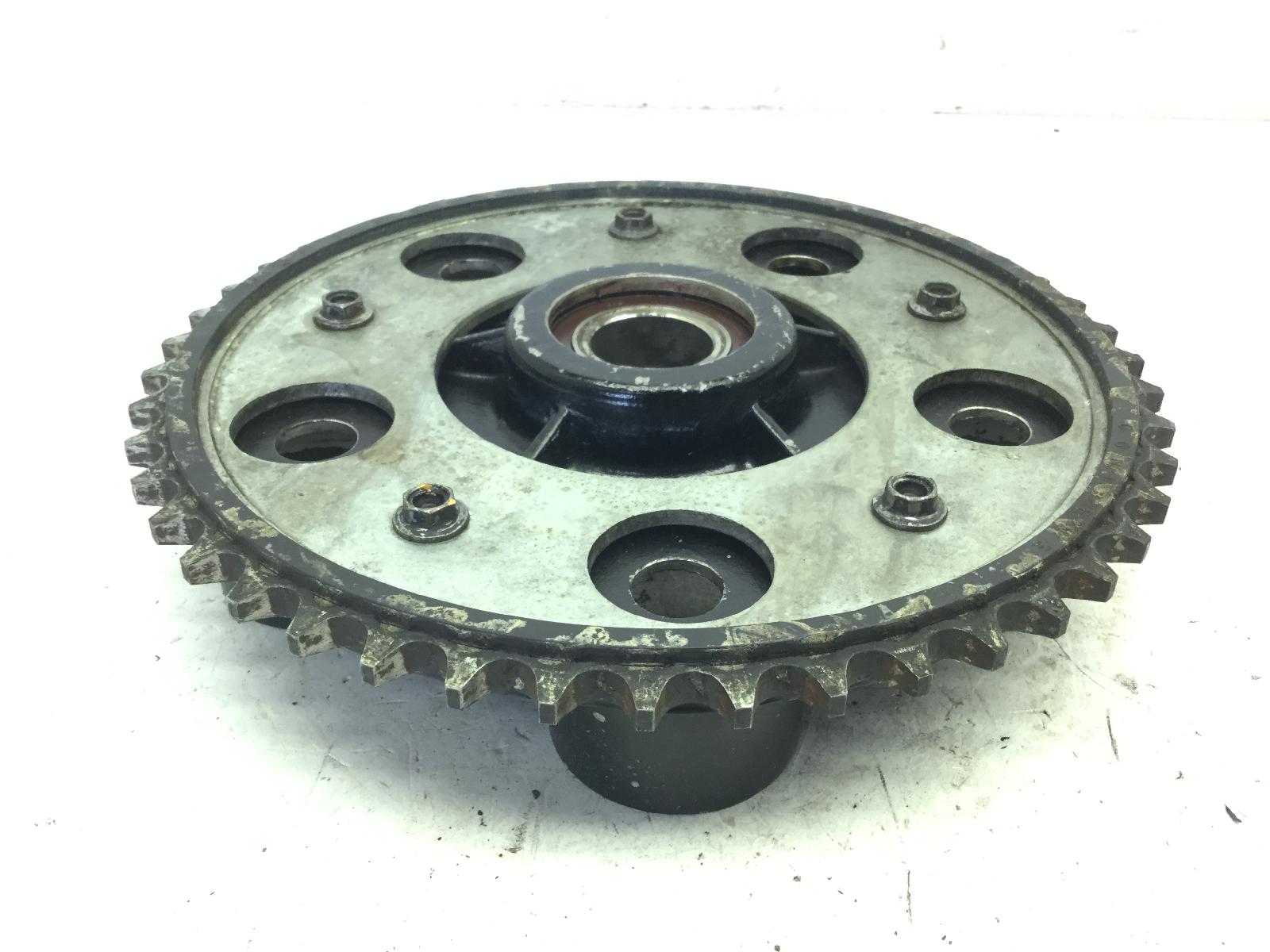 Aprilia srv 850 mozzo ruota posteriore e corona non garantita 2012 2014 m55103