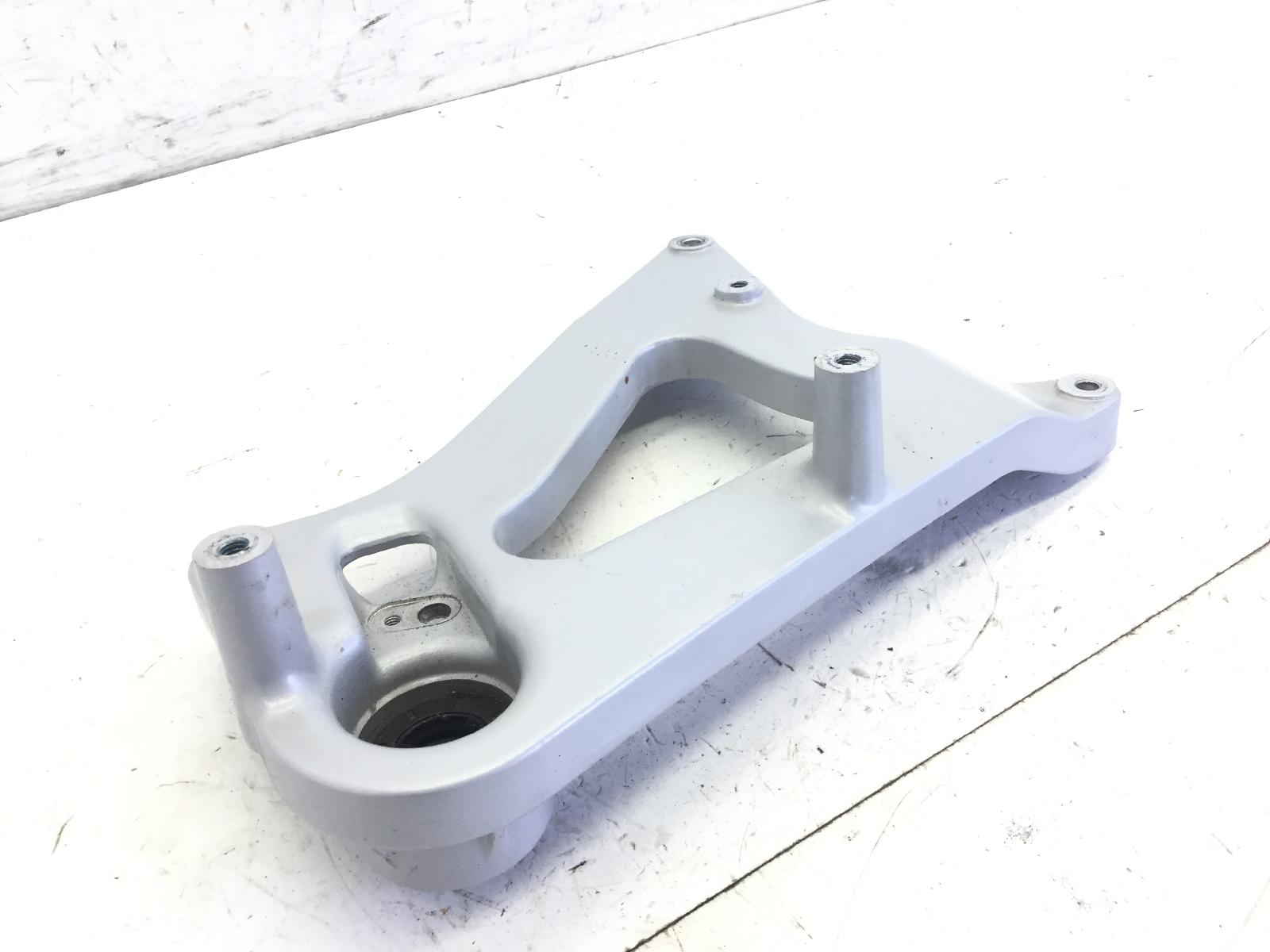 Peugeot tweet 125 staffa supporto scarico marmitta 2023 2023 vgalw4ckaps
