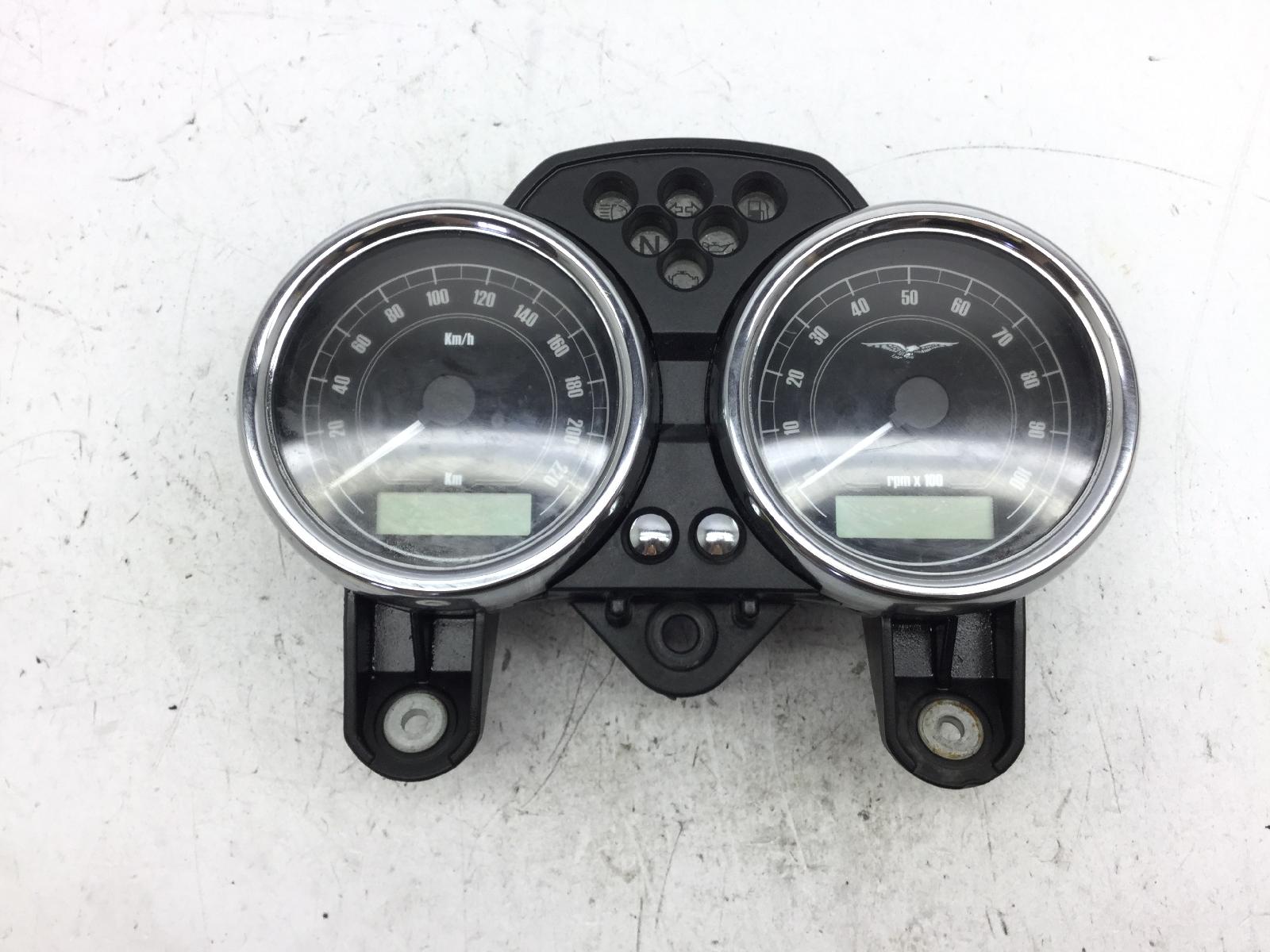 Moto guzzi v7 classic 750 strumentazione contachilometri tachimetro 2008 2012 lw000
