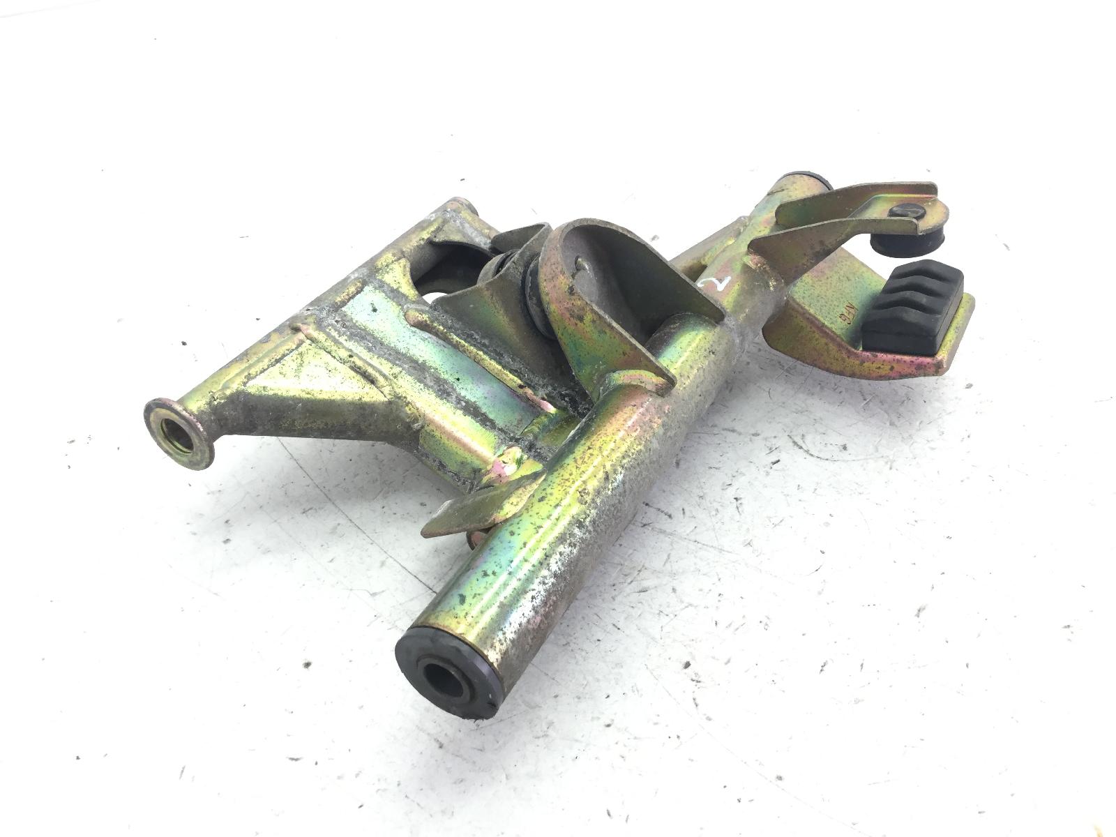 Peugeot sv 250 staffa supporto motore 2002 2004 zdcmf05c01e