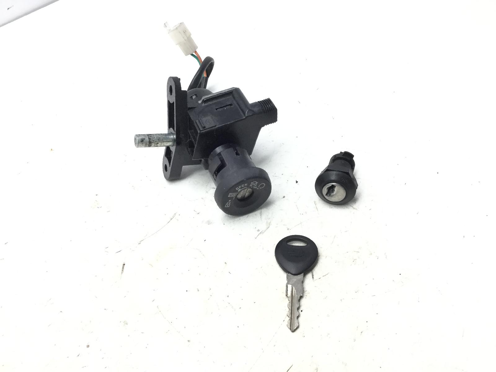 Aprilia scarabeo e3 125 blocchetto accensione serratura e chiave 2006 2006