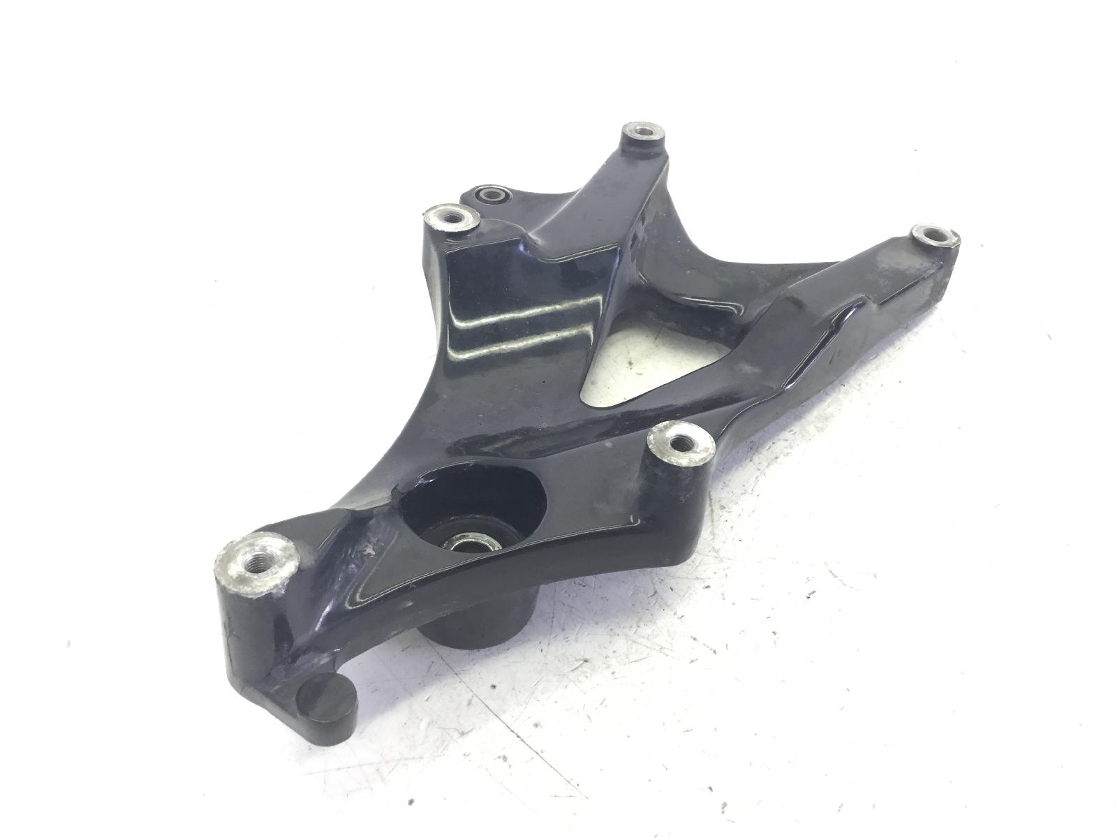 Yamaha xenter hw 125 staffa supporto scarico marmitta 2019 2020 sed41