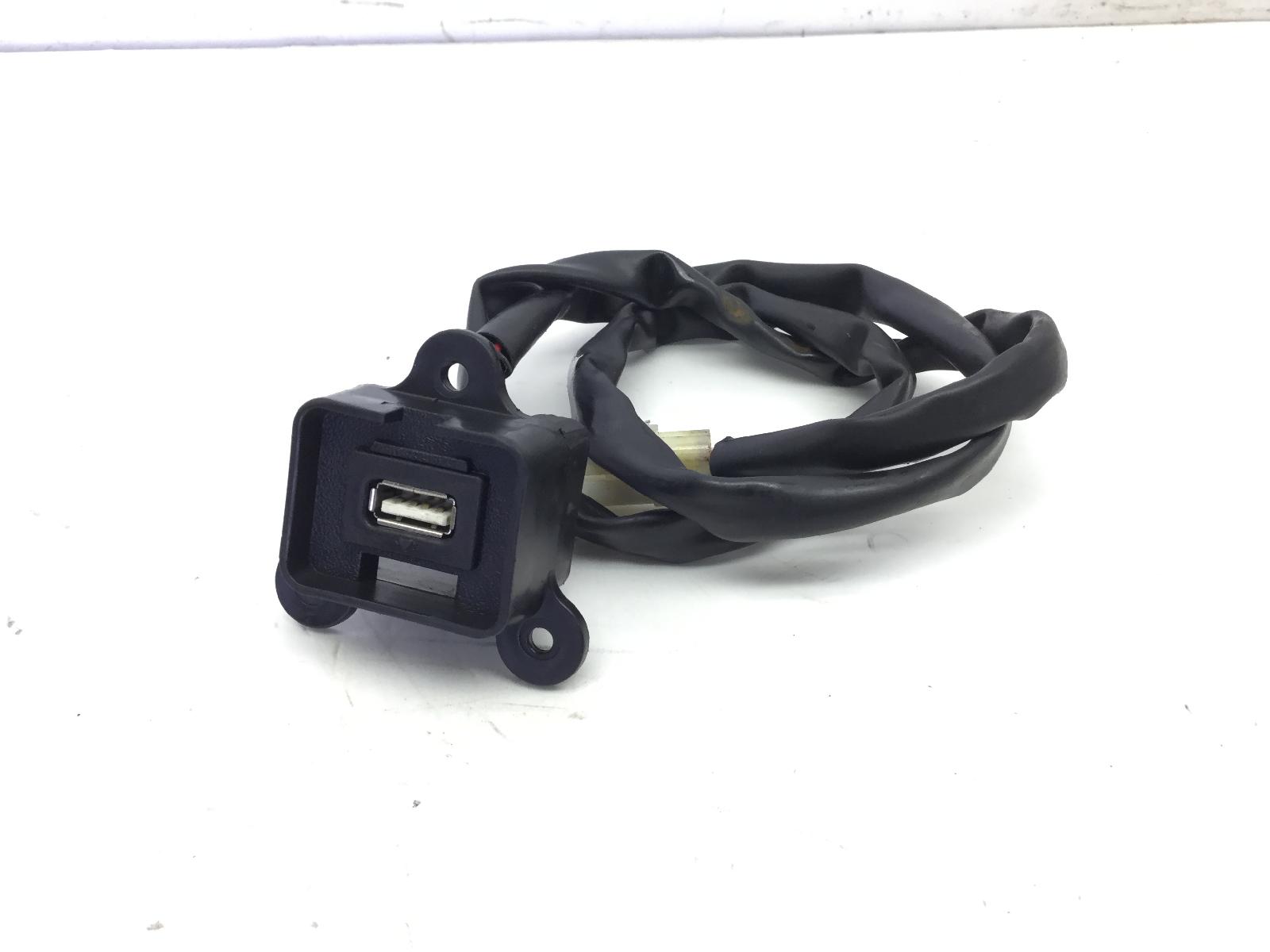 Sym symphony st e5 125 presa usb 2021 2023 lxmxlb302nxb