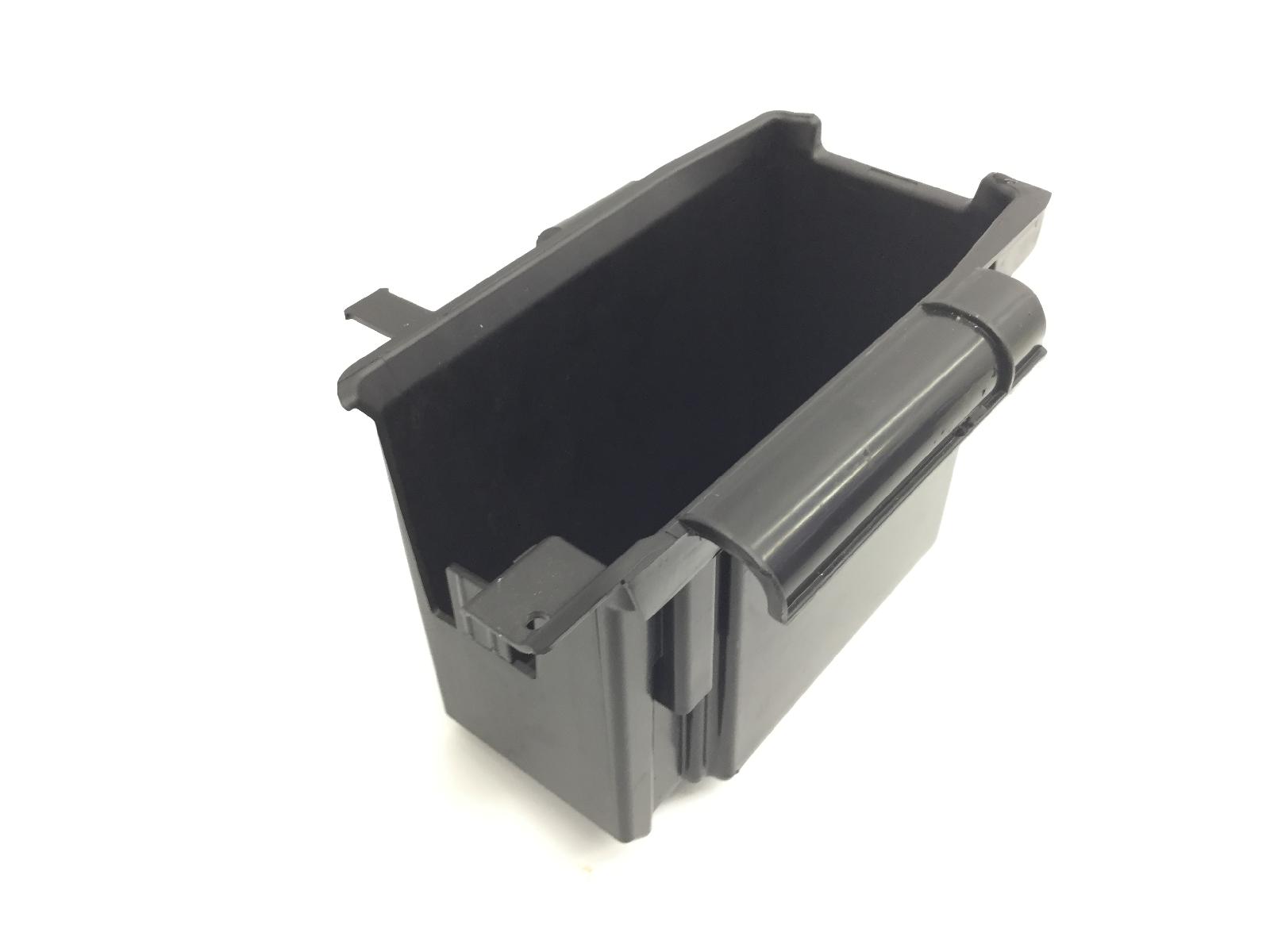 Piaggio vespa primavera e5 50 carena scatola vano supporto batteria 2020 2023 cd0100