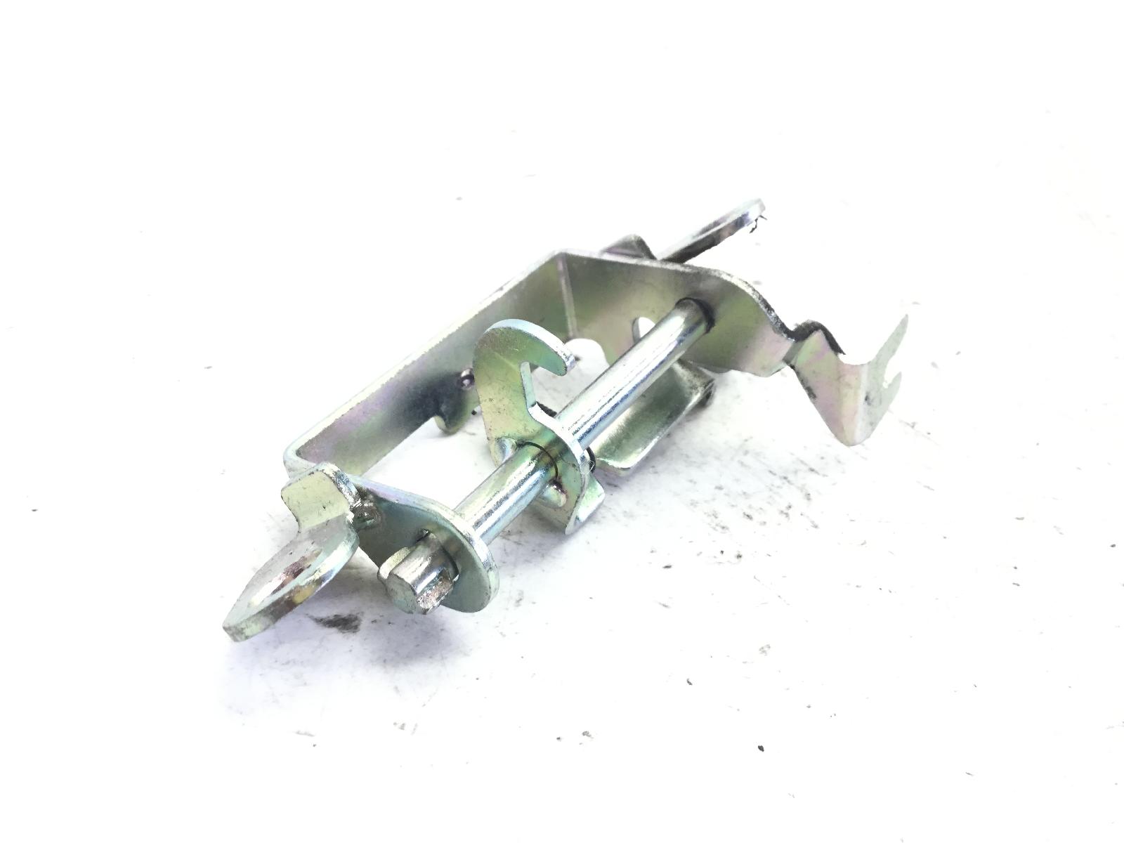 Honda forza 125 gancio sportello serbatoio benzina carburante 2017 2020 zdcjf69a0kf