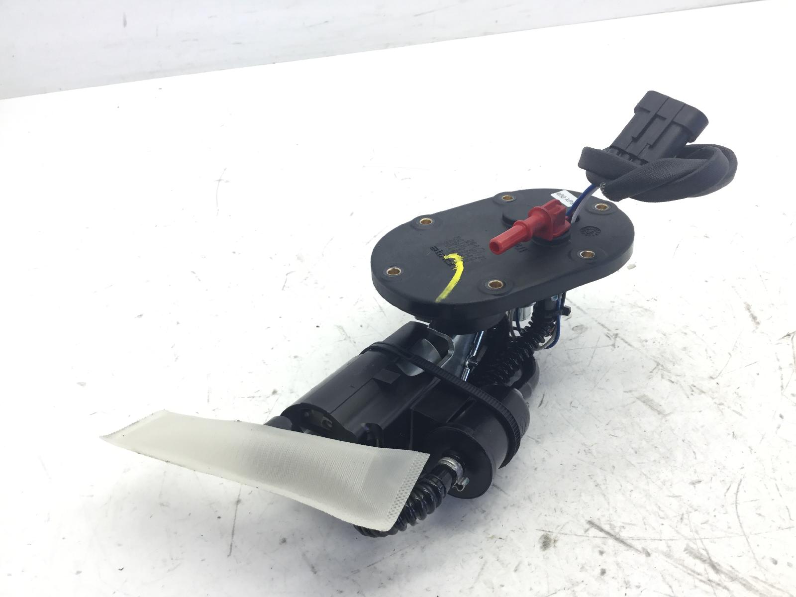 Moto guzzi v7 stone e5 abs 850 pompa benzina serbatoio carburante 2021 2023 kza00