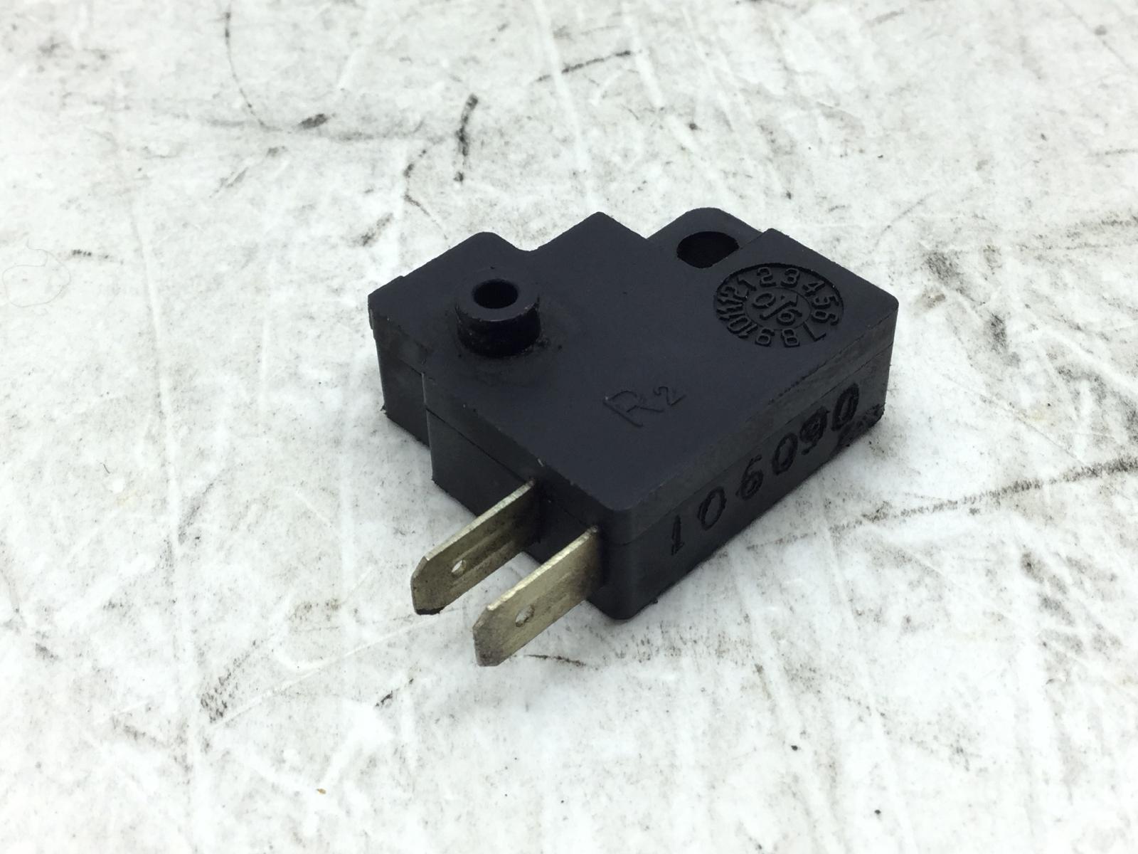 Kymco dink e3 125 sensore stop microstop freno anteriore destro 2006 2007 t90000