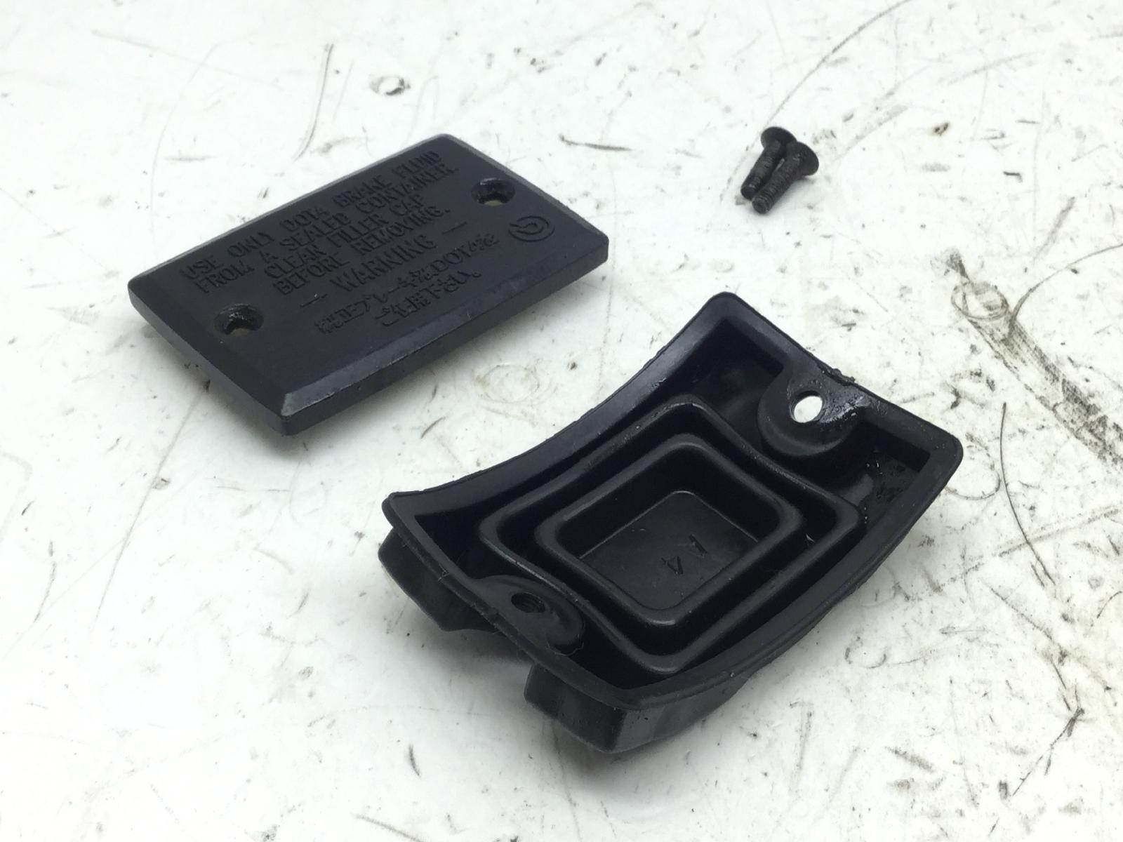 Yamaha fz6 600 coperchio pompa freno destro 2006 2006 rj074