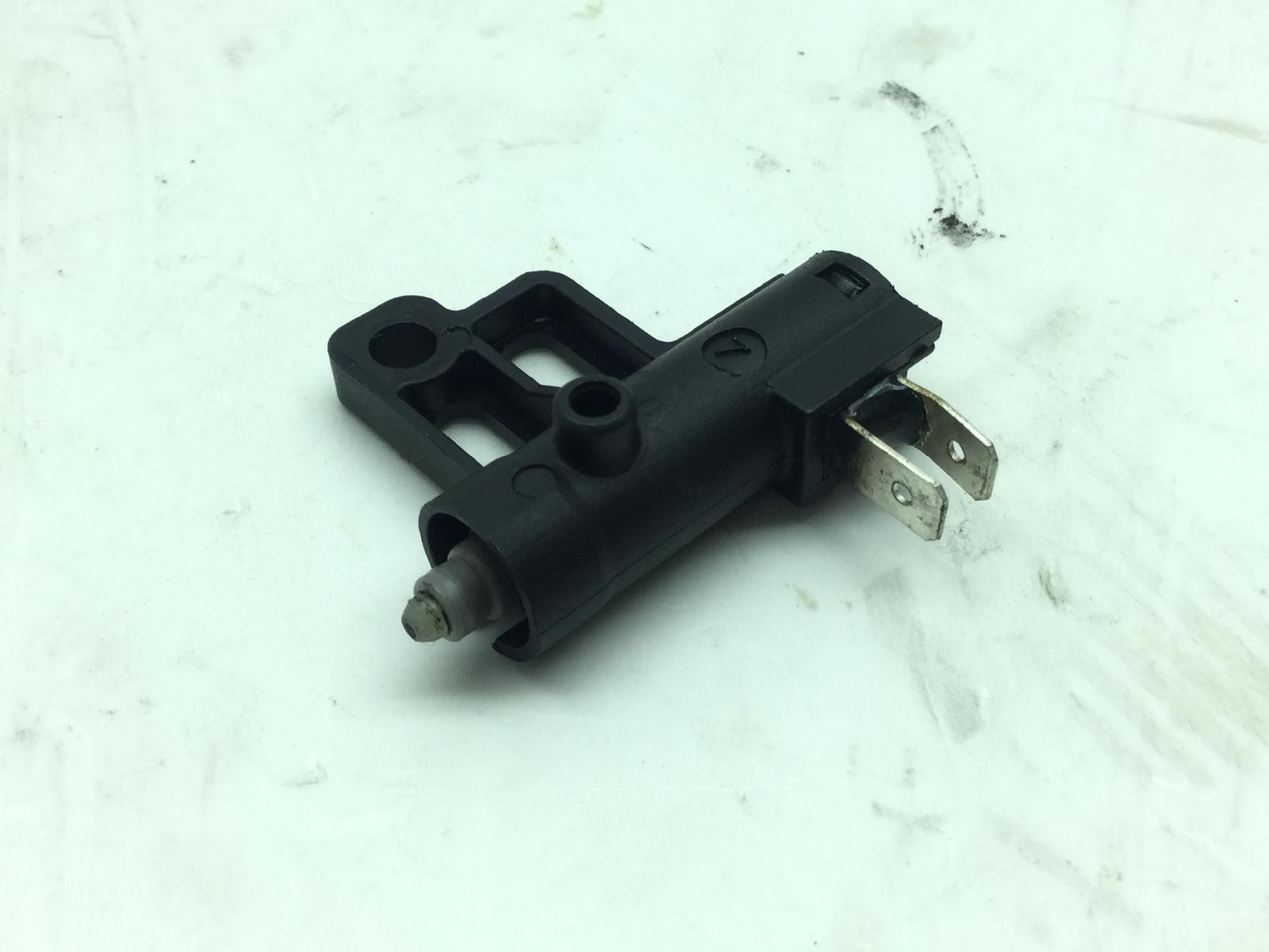 Ktm duke 390 sensore stop microstop freno anteriore destro 2021 2023 vbkjpj405nc