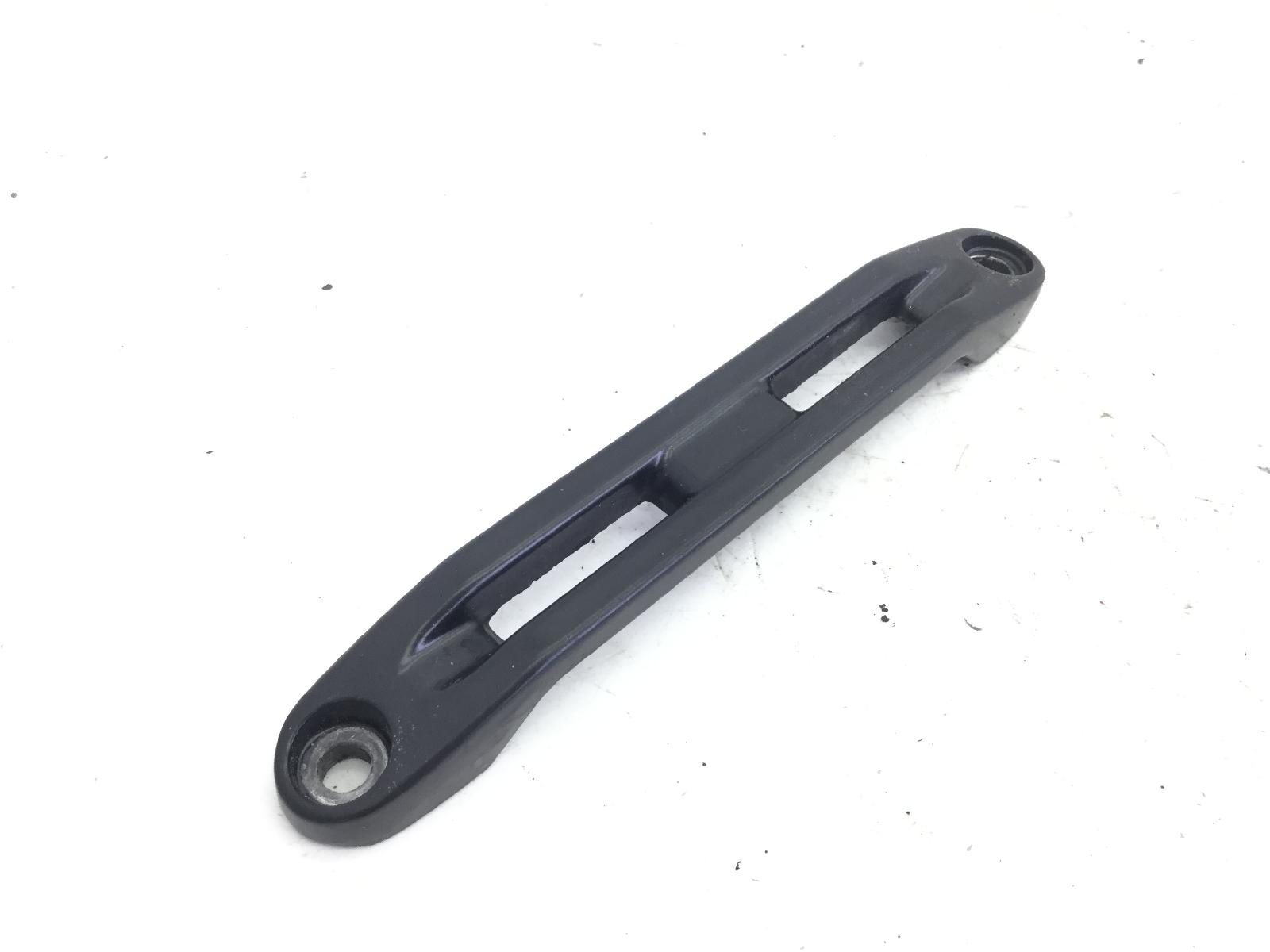 Ktm duke 390 staffa supporto pedane poggiapiedi posteriori 2021 2023 vbkjpj405nc