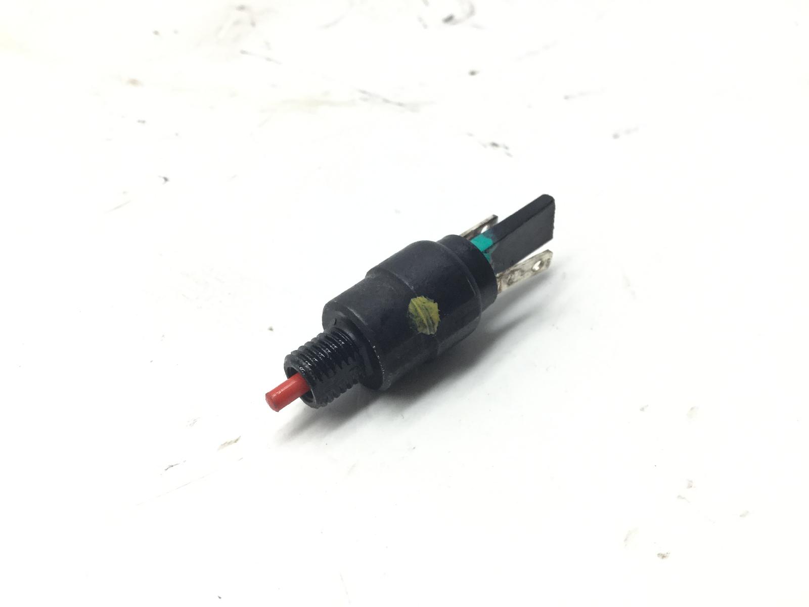 Piaggio medley ie abs e5 125 sensore stop microstop freno anteriore destro 2021 2024 md0100