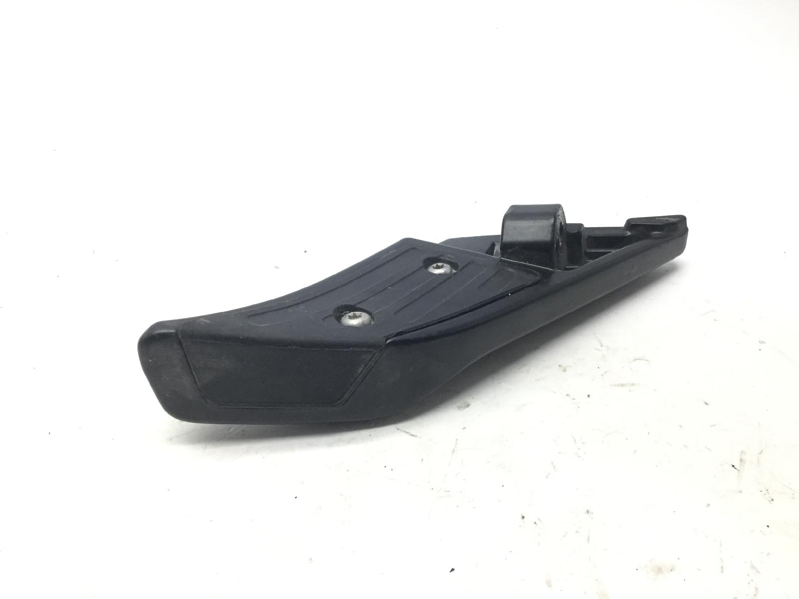 Piaggio medley ie abs e5 125 pedana poggiapiede posteriore destra 2021 2024 md0100