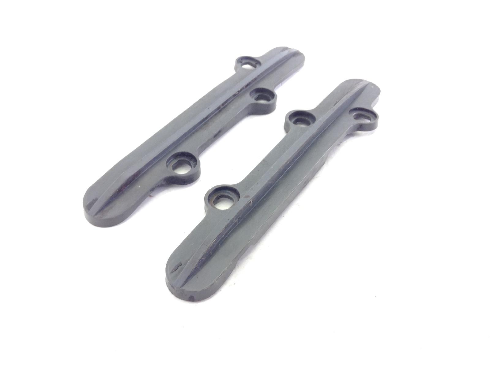 Ducati monster 600 coppia pattini guida catena forcelone posteriore 2001 2001 m300aa