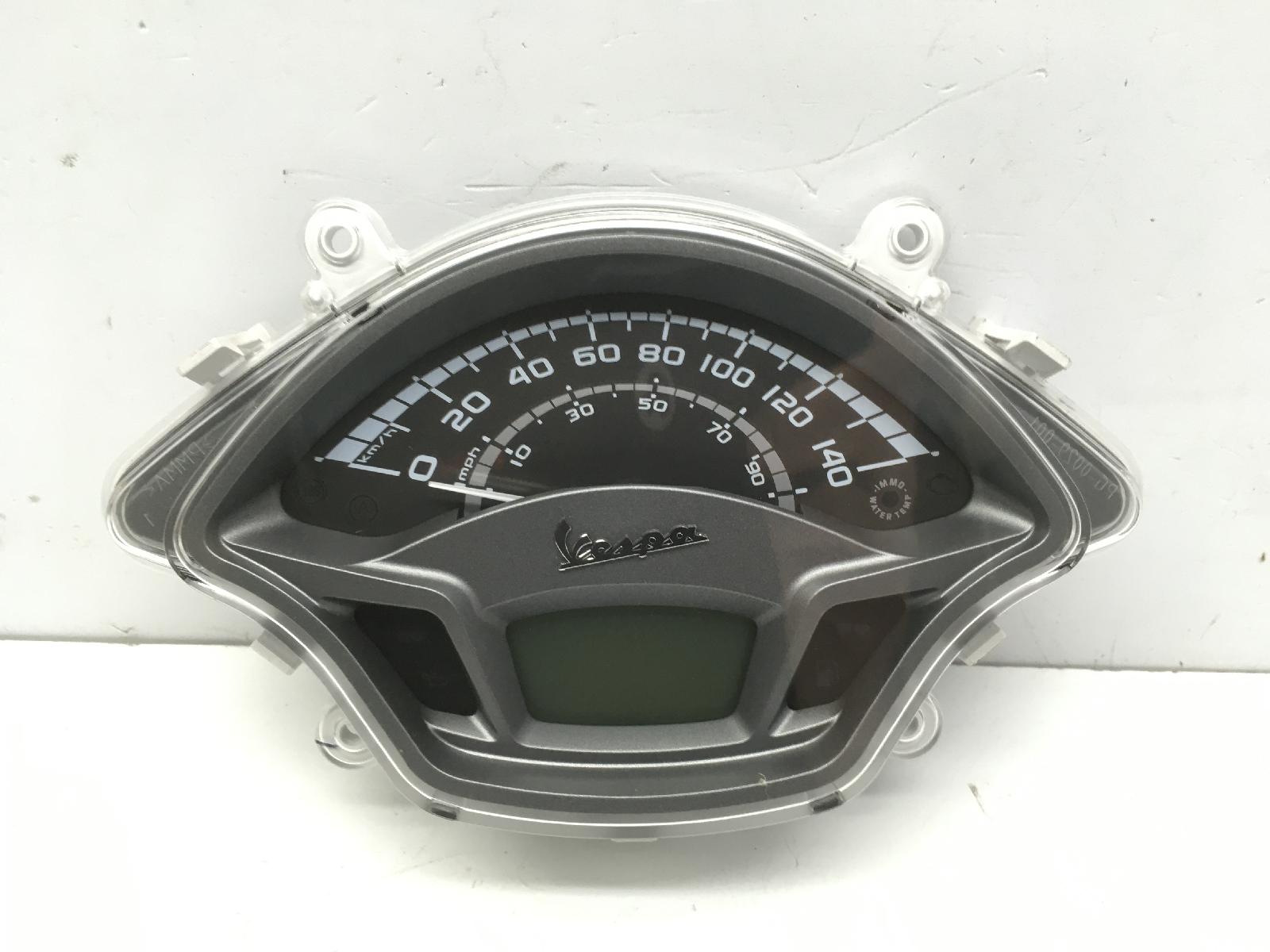 Piaggio vespa gts e4 abs 125 strumentazione contachilometri 2021 2021 md3200