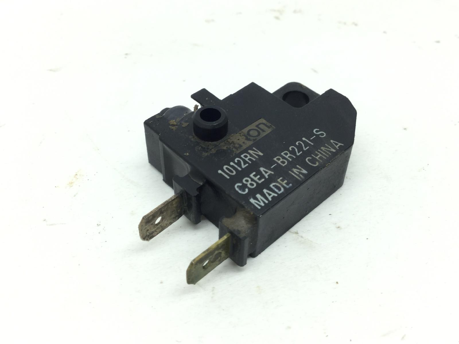 Yamaha tenere' world raid 700 sensore stop microstop freno anteriore destro 2022 2024 dm116