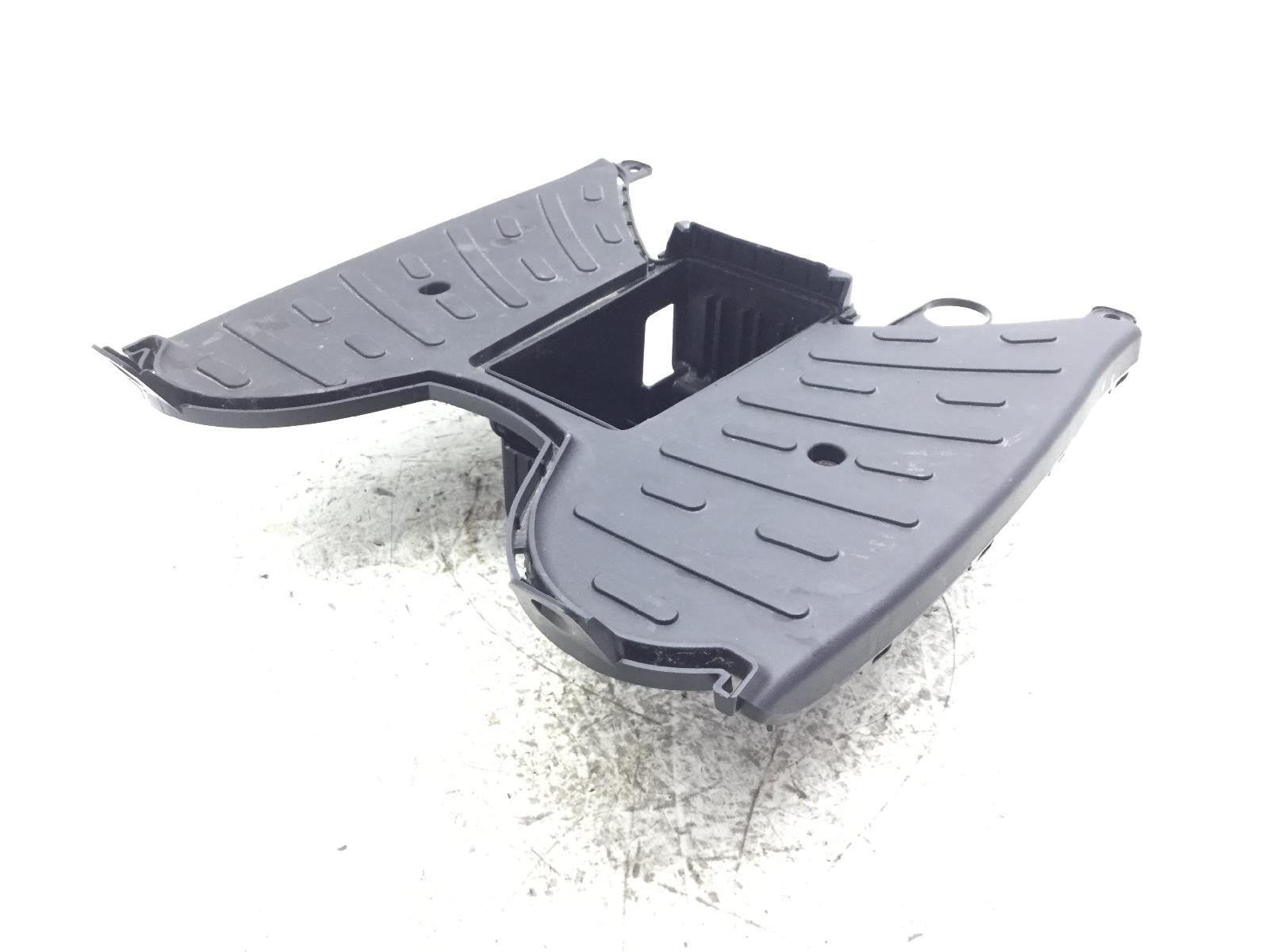 Peugeot kisbee 50 carena pedana pavimento poggiapiedi 2024 2024 vgak1aam0j