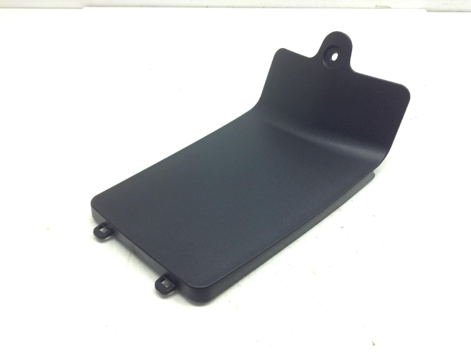 Peugeot kisbee 50 carena coperchio vano batteria 2024 2024 vgak1aam0j