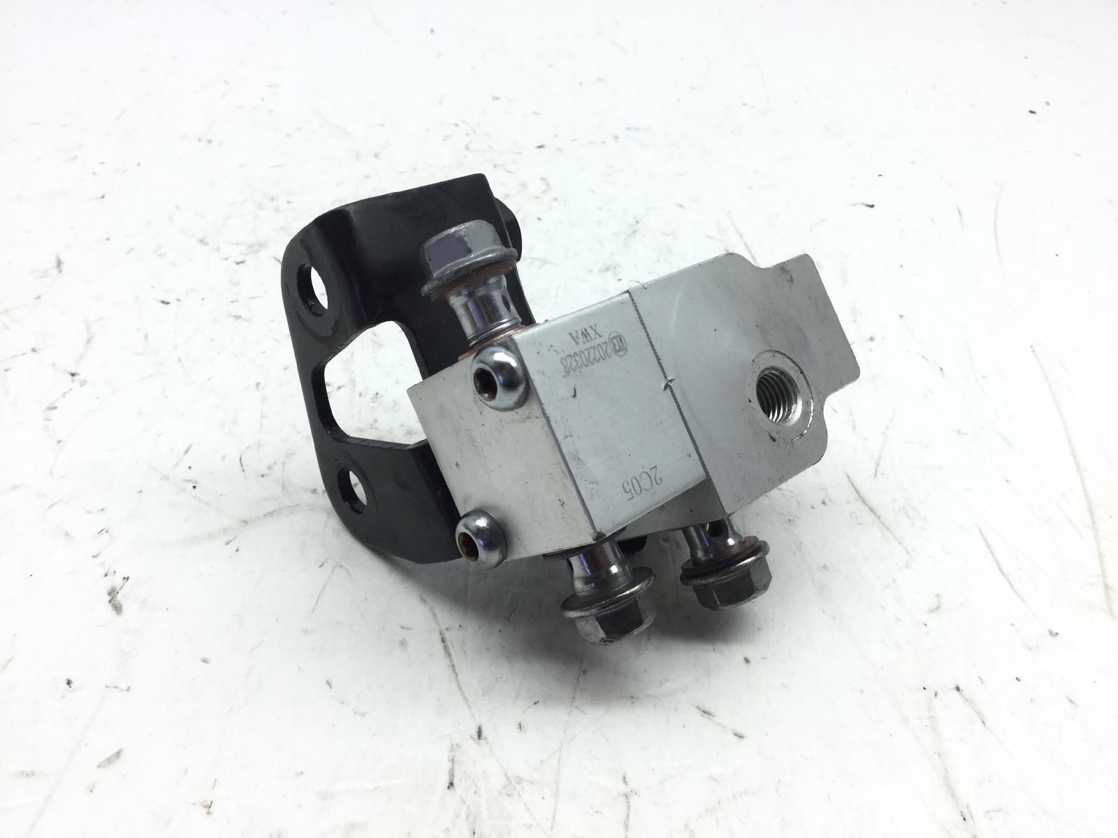 Sym symphony e5 125 ripartitore freno cbs 2020 2023 lxmxfa301nxb