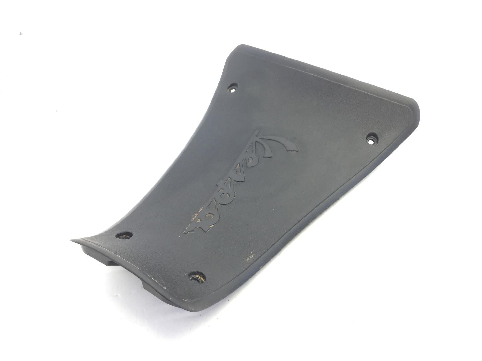 Piaggio vespa gts super hpe km0 300 coperchio tappo vano batteria 2020 2022 md310