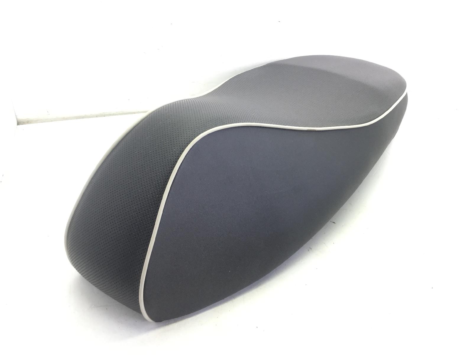 Piaggio vespa gts super hpe km0 300 sella saddle 2020 2022 md310