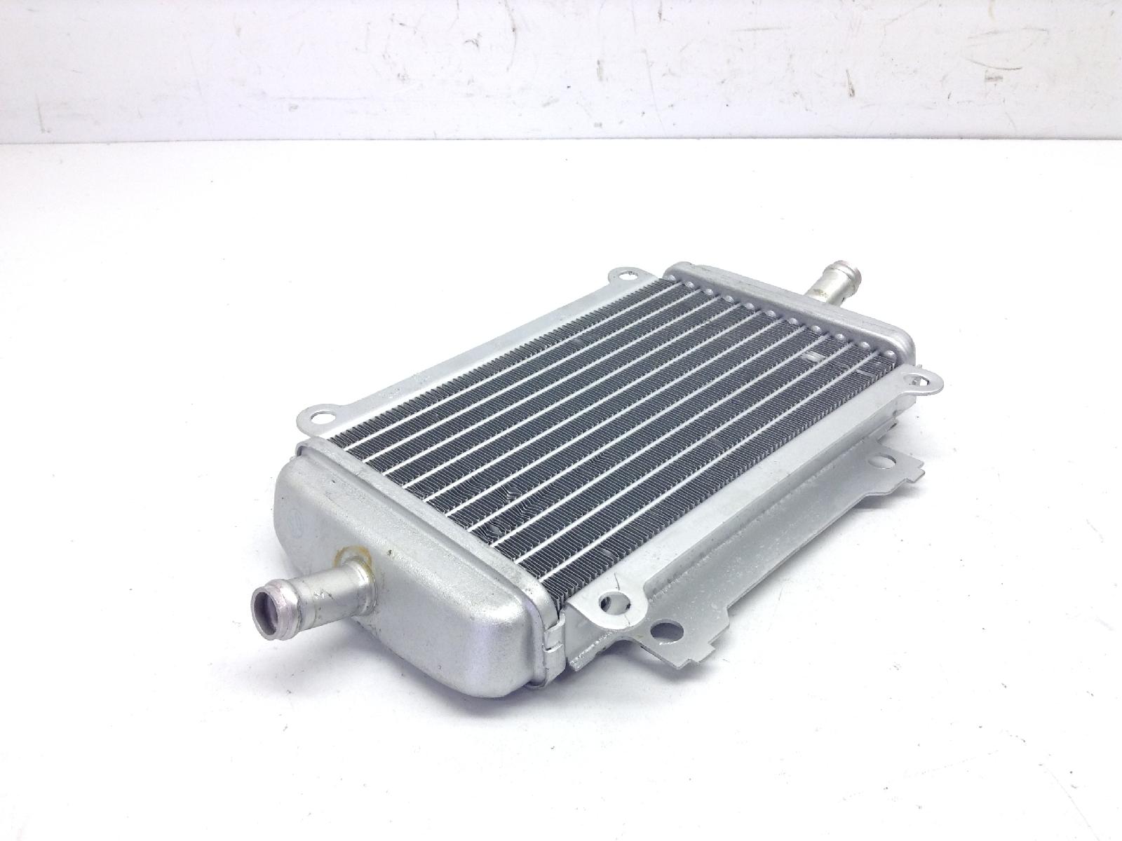 Piaggio vespa gts super hpe km0 300 radiatore liquido raffreddamento 2020 2022 md310