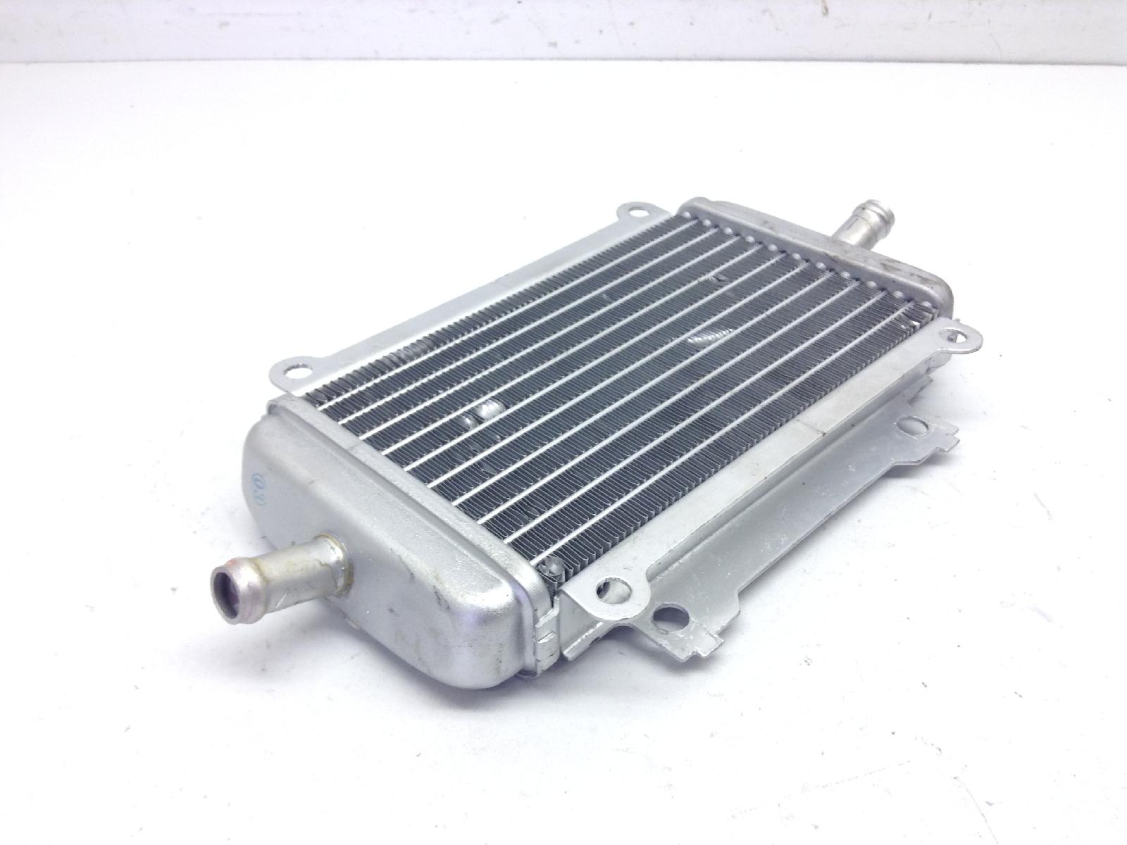 Piaggio vespa gts super hpe km0 300 radiatore liquido raffreddamento 2020 2022 md310
