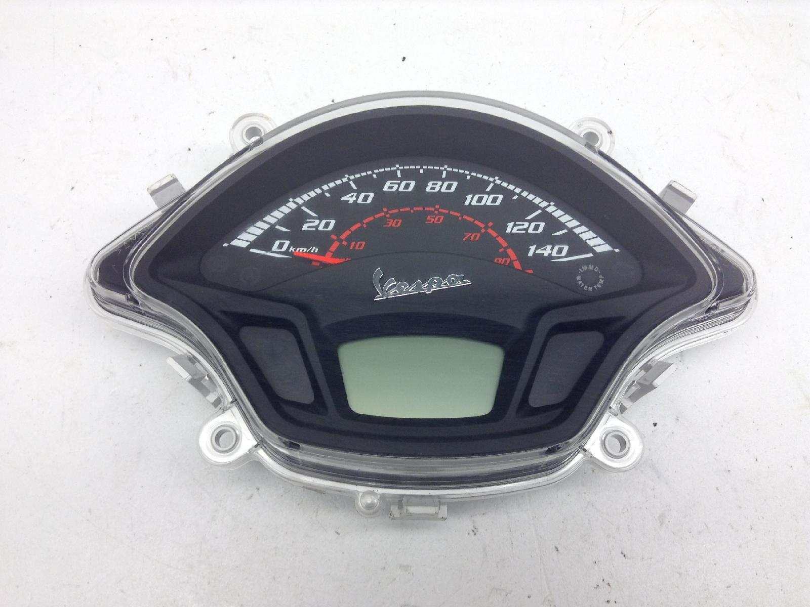 Piaggio vespa gts super hpe km0 300 strumentazione contachilometri 2020 2022 md310