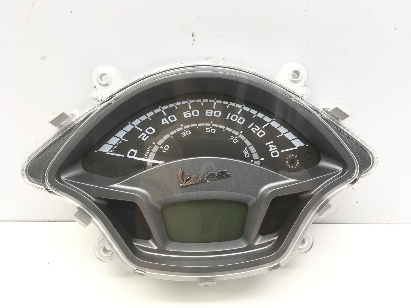 Piaggio vespa gts hpe abs km0 300 strumentazione contachilometri 2020 2020 md310