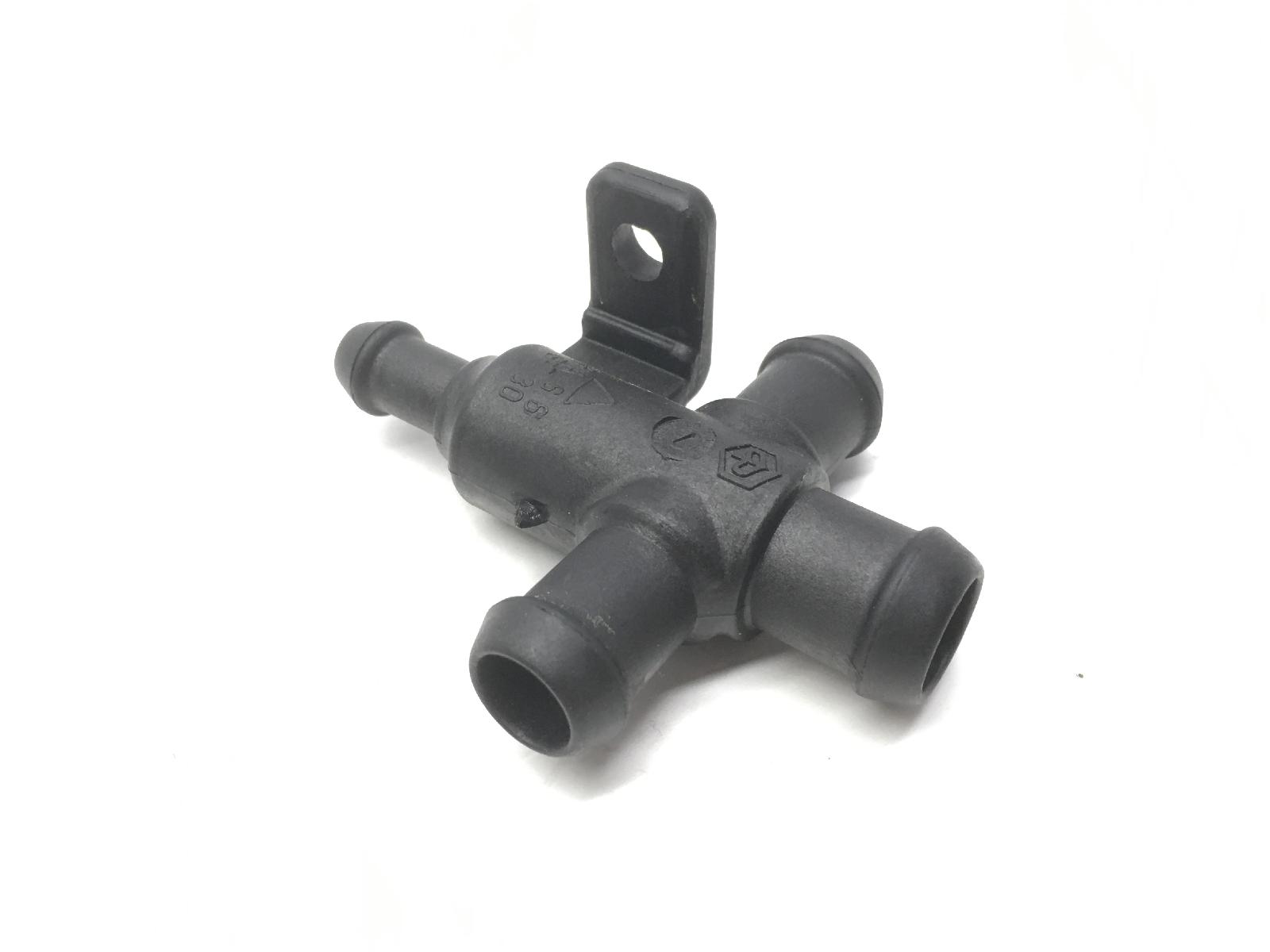 Piaggio vespa gts hpe abs km0 300 raccordo superiore tubi acqua radiatore 2020 2020 md310