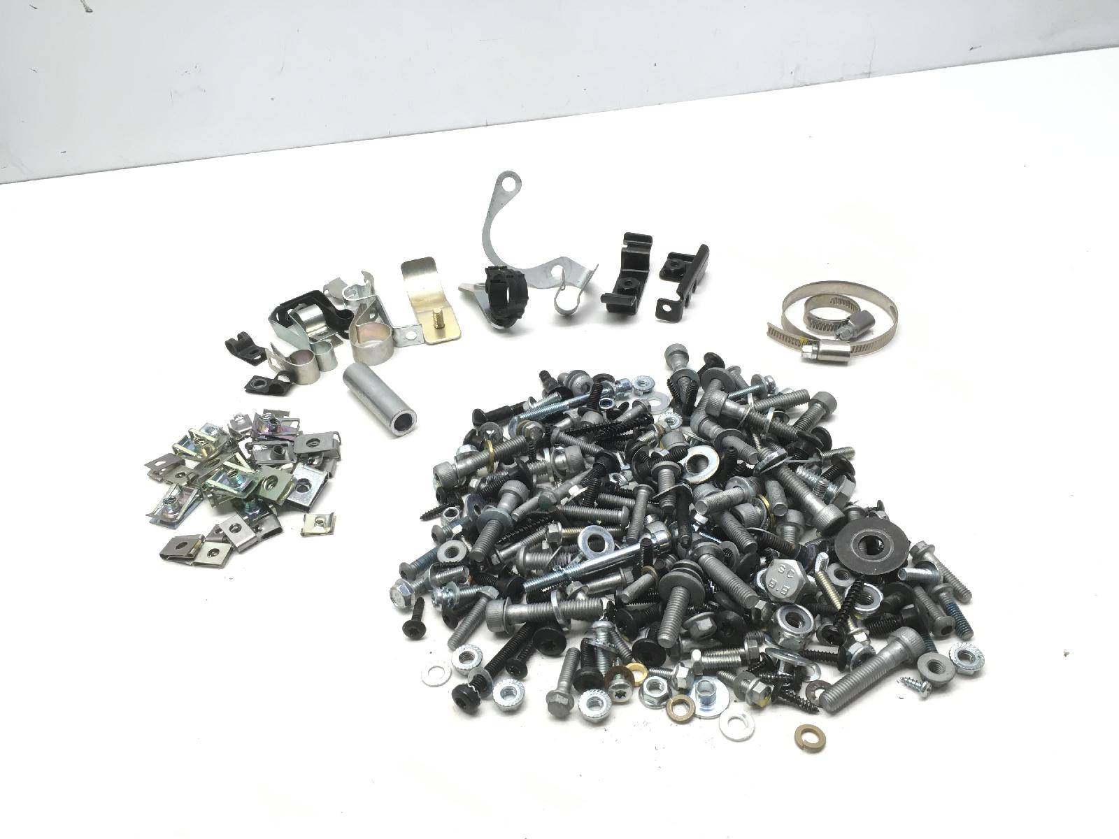 Piaggio vespa gts hpe abs km0 300 kit viti bulloni bulloneria telaio 2020 2020 md310