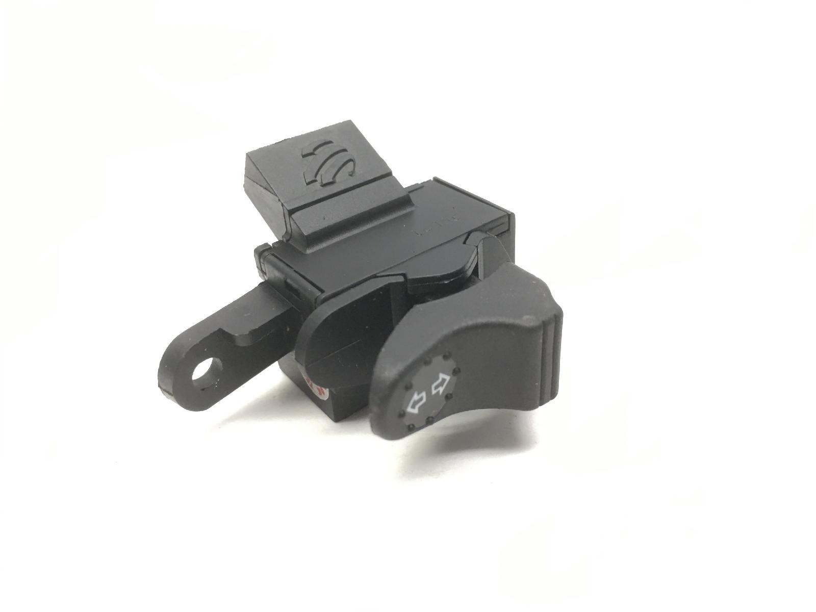 Piaggio vespa gts hpe abs km0 300 tasto pulsante indicatori frecce 2020 2020 md310
