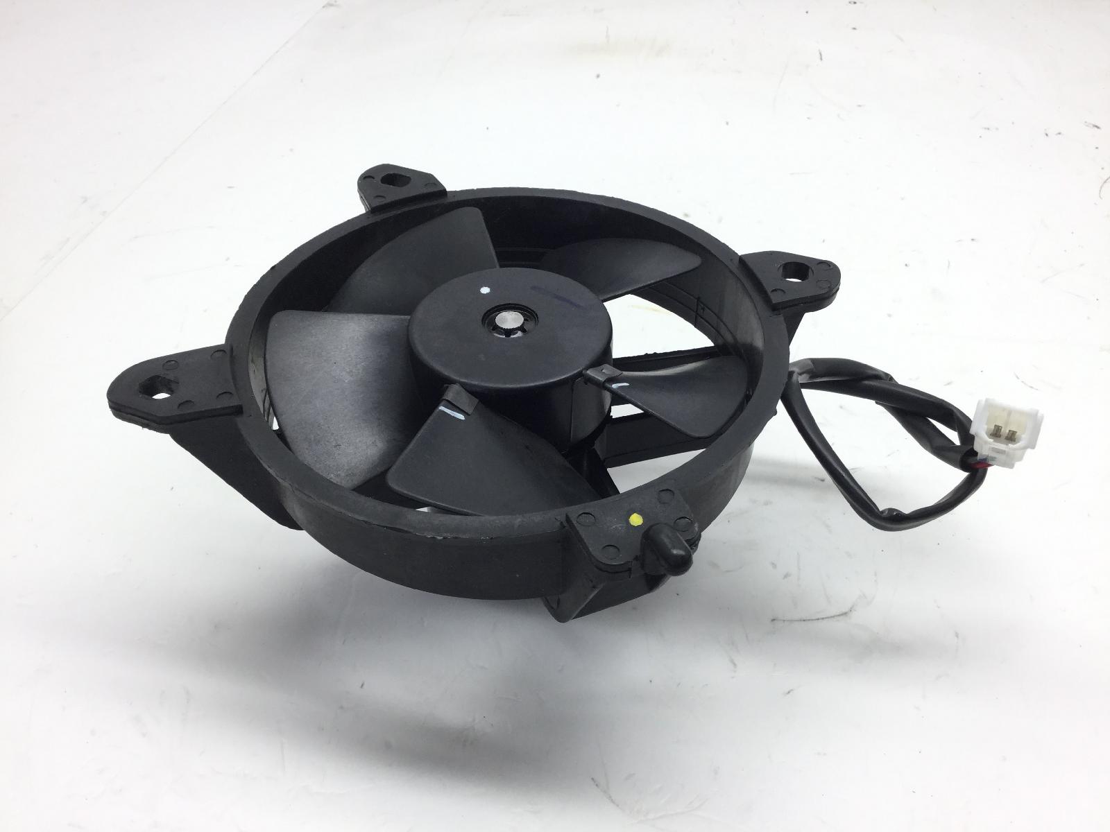 Piaggio vespa gts super hpe 'racing sixties' 300 elettroventola radiatore 2020 2022 md310