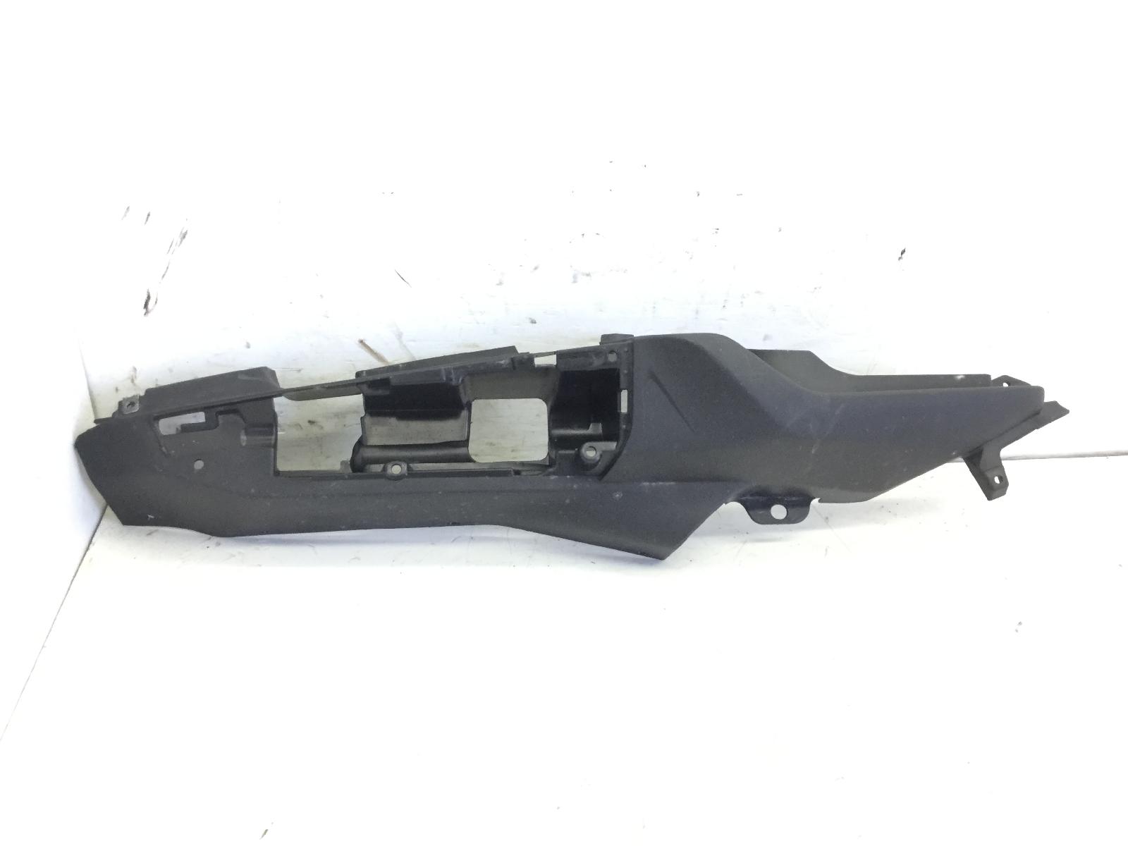 Yamaha tracer 9 gt 890 fianchetto codone destro 2023 2023 rn70k