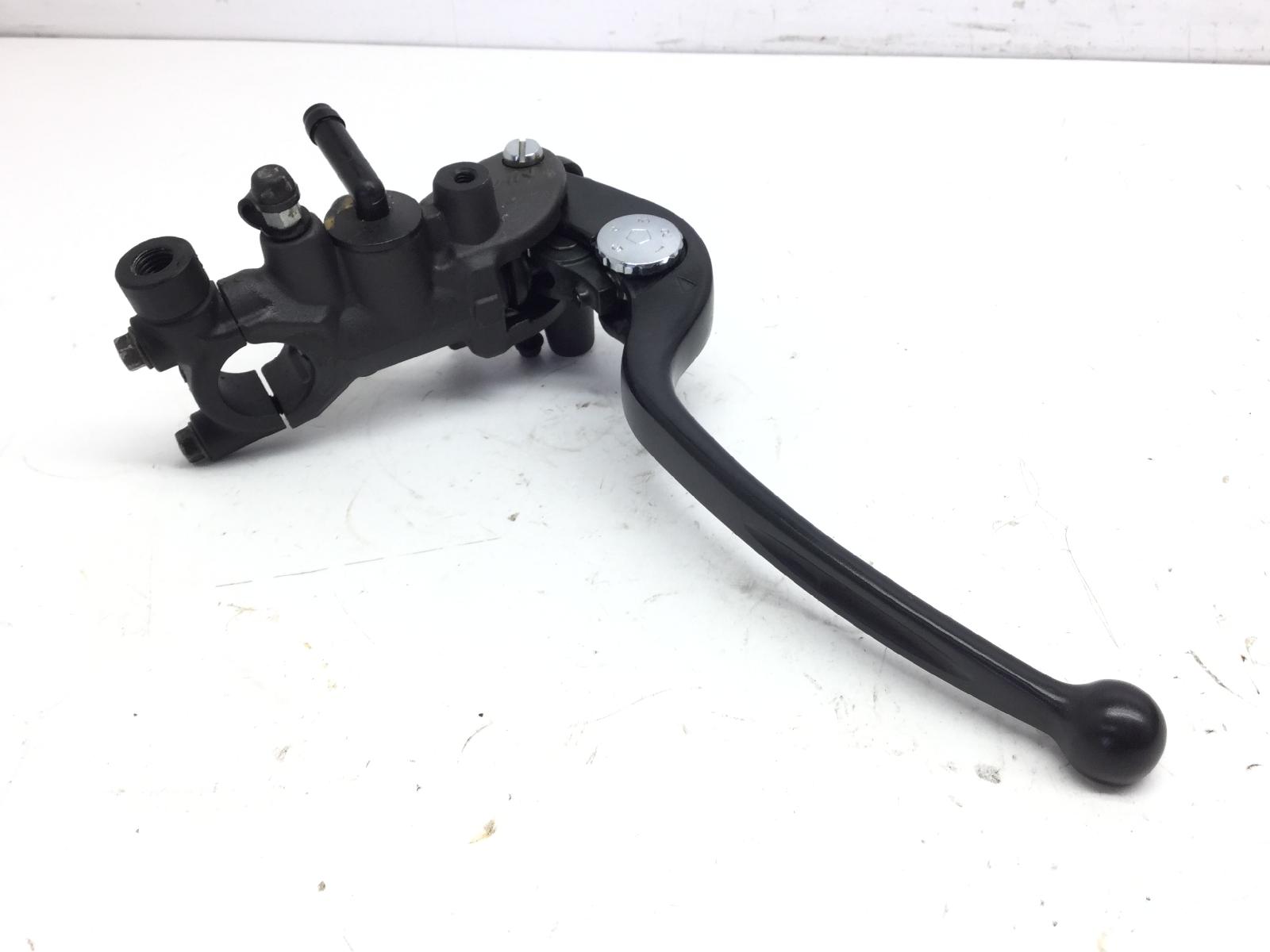 Yamaha tracer 9 gt 890 pompa freno anteriore destra 2023 2023 rn70k