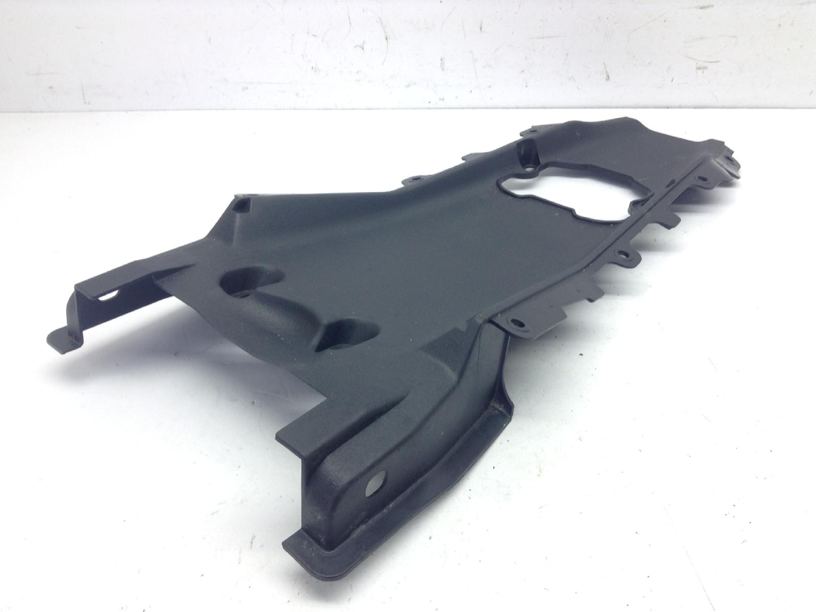 Yamaha tracer 9 gt 890 parafango posteriore interno sottocoda inferiore 2023 2023 rn70k
