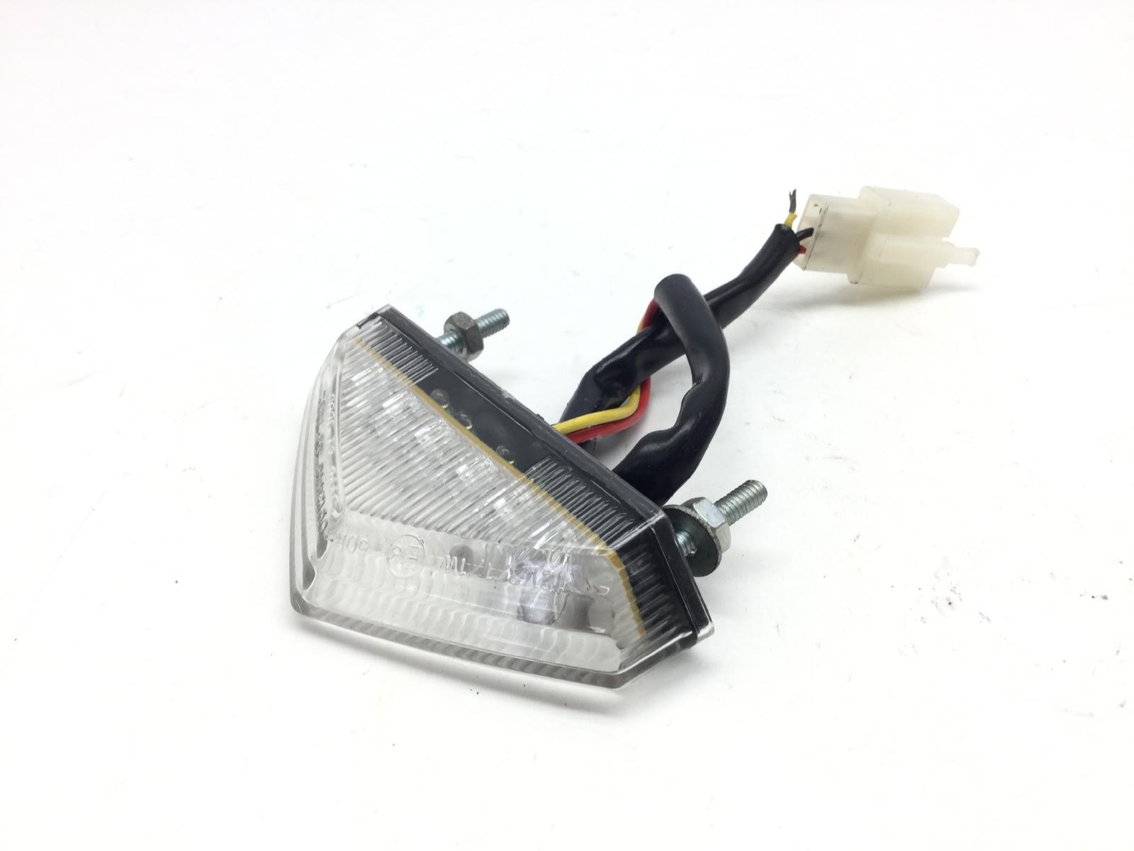 Rieju mrt 50 sm trophy 50 luce targa posteriore 2021 2024 vtpmrt52c