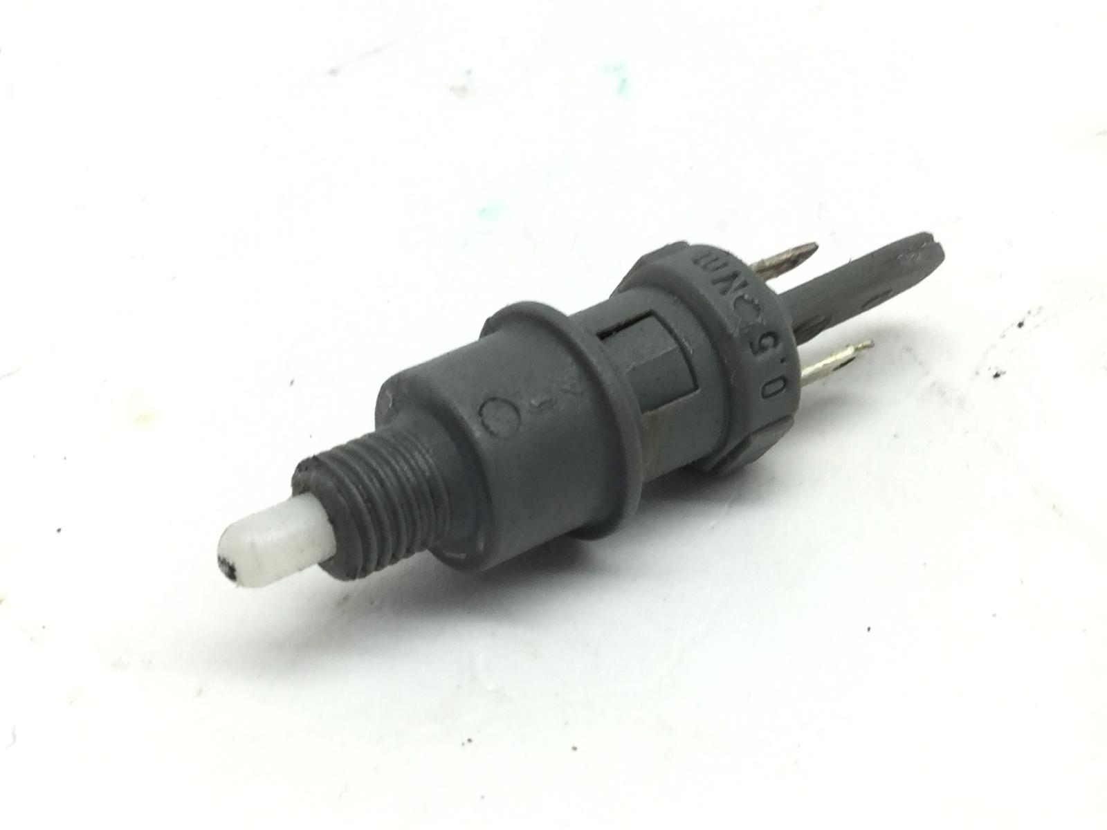 Rieju mrt 50 sm trophy 50 sensore stop microstop freno anteriore destro 2021 2024 vtpmrt52c