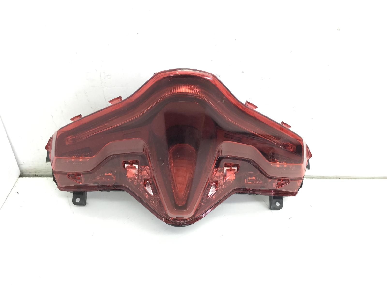 Yamaha t-max xp 560 faro fanale stop posteriore 2022 2022 sj18f