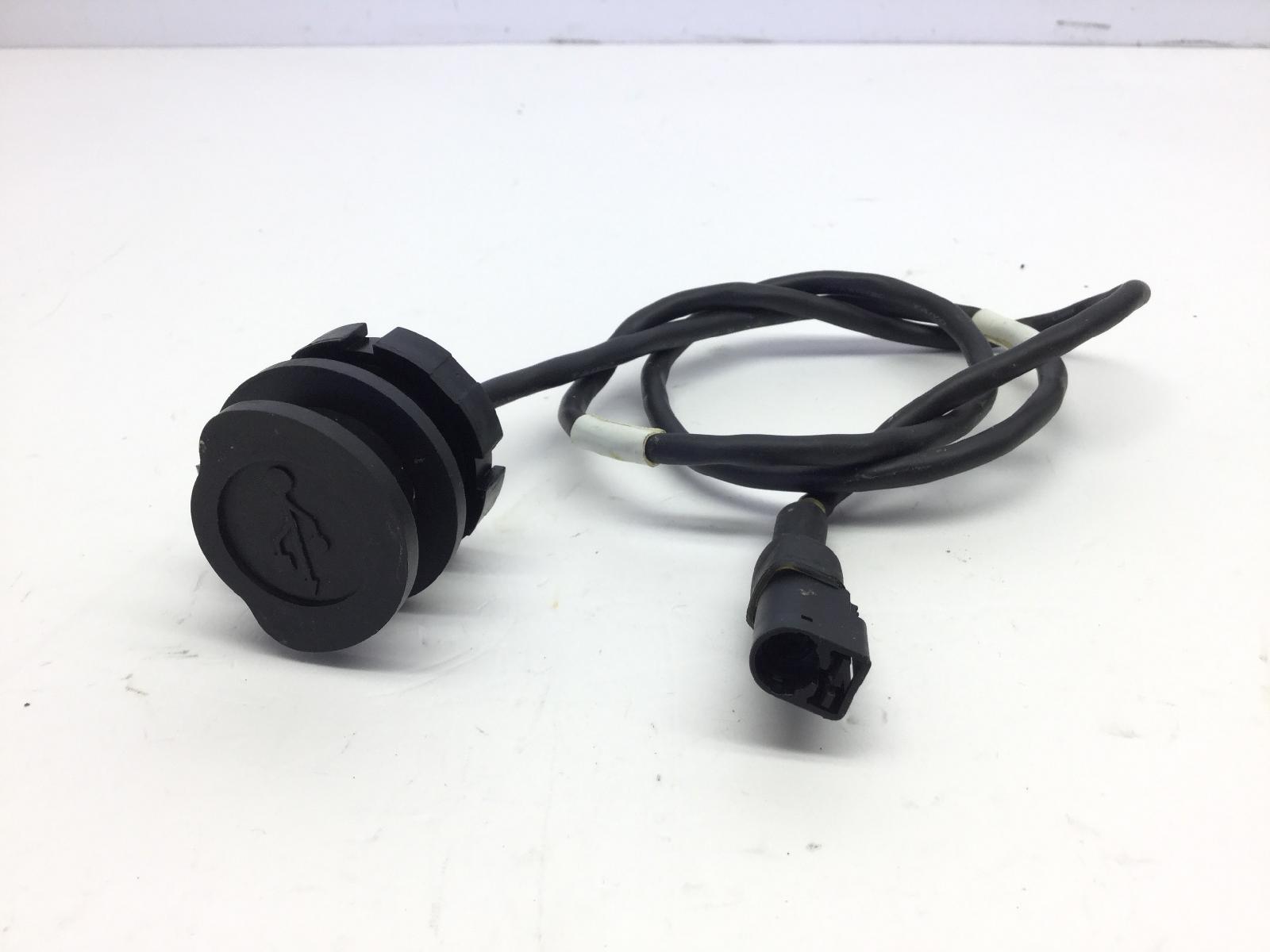 Yamaha t-max xp 560 presa usb 2022 2022 sj18f