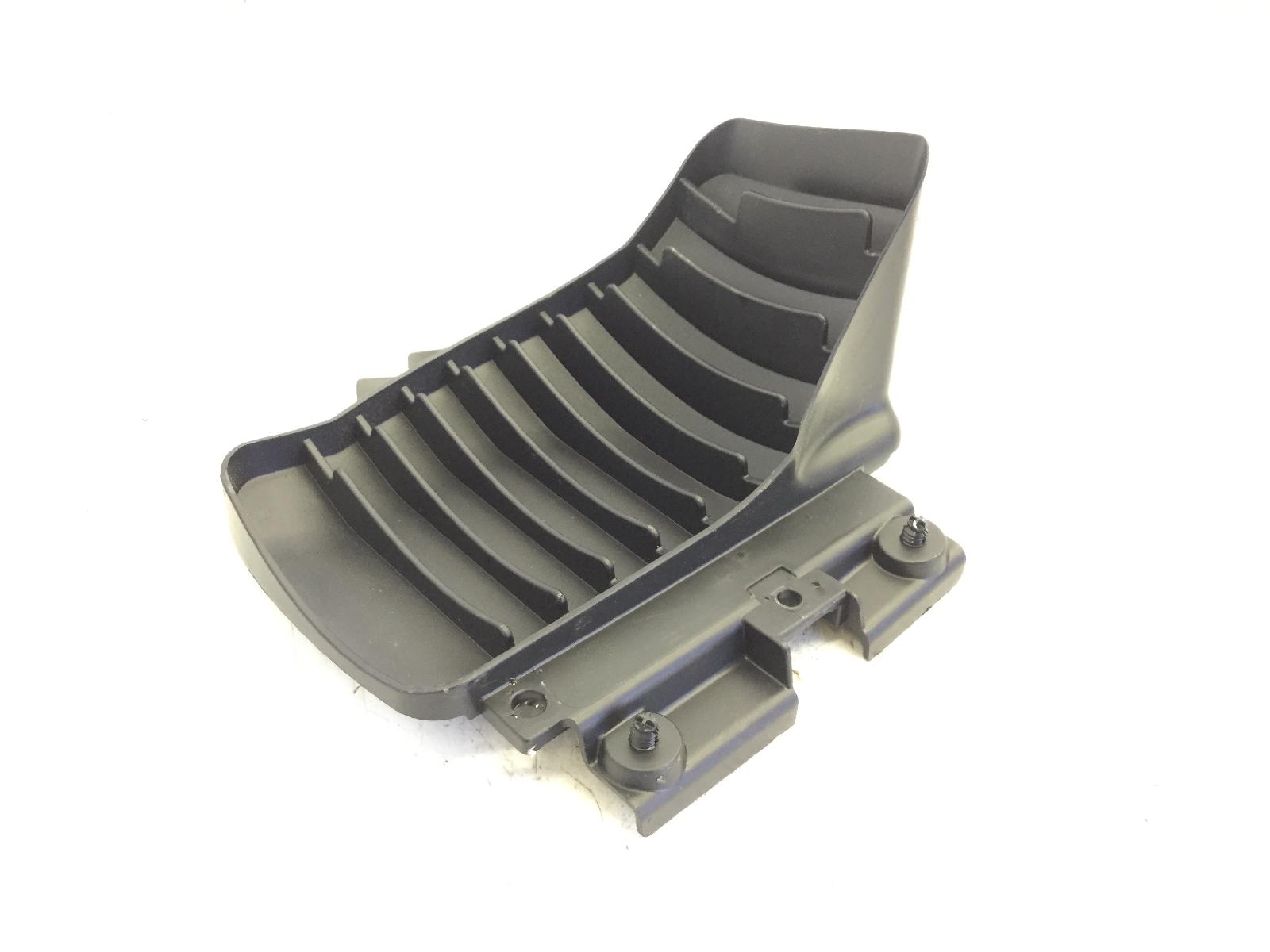 Piaggio vespa gts super ie abs 125 griglia destra vano ruota 2021 2021 md3200
