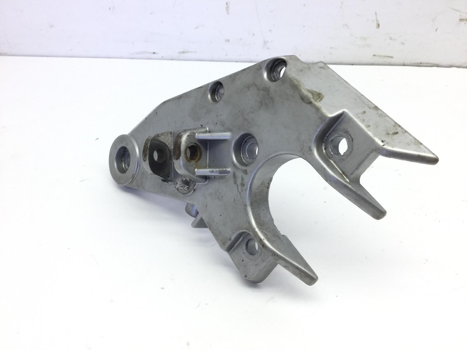 Bmw r 850 r 848 staffa supporto pedana poggiapiede anteriore destra 2001 2001 wb10401d41zb