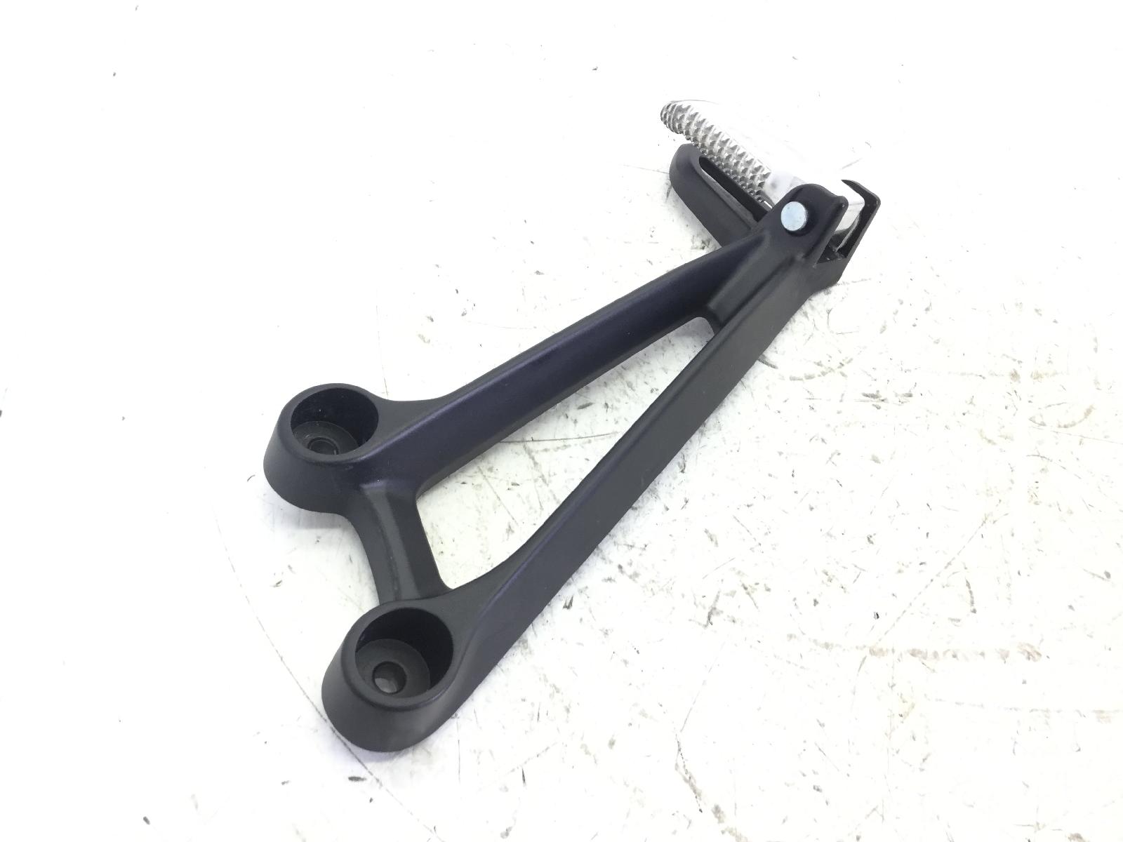 Yamaha mt-07 690 pedana poggiapiede posteriore sinistra 2023 2023 rm339