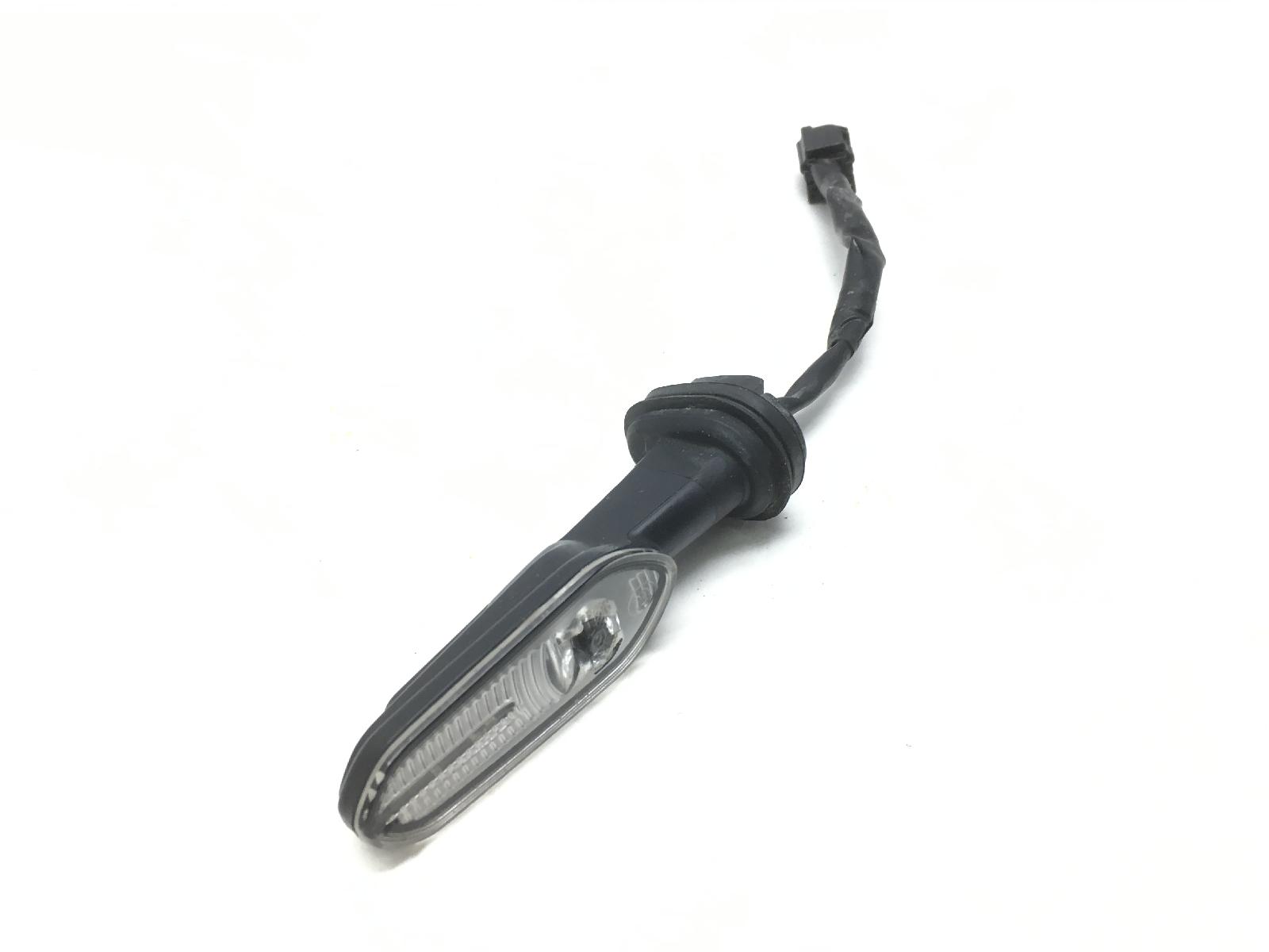 Yamaha mt-07 690 lampeggiatore freccia anteriore destra o sinistra 2023 2023 rm339