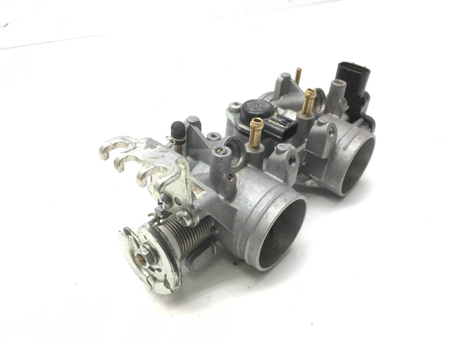 Yamaha mt-07 690 corpo farfallato e sensori 2023 2023 rm339