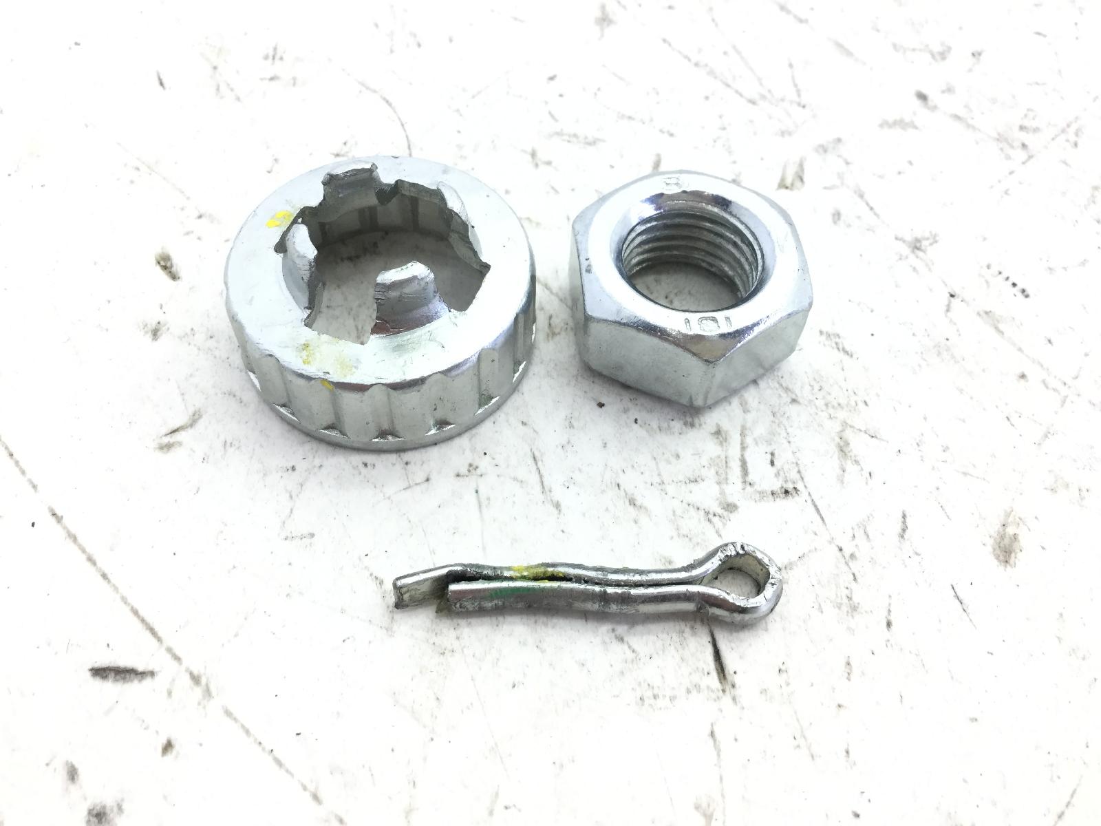 Piaggio vespa gts super ie abs 125 dado e cappellotto ruota anteriore 2021 2021 md3200