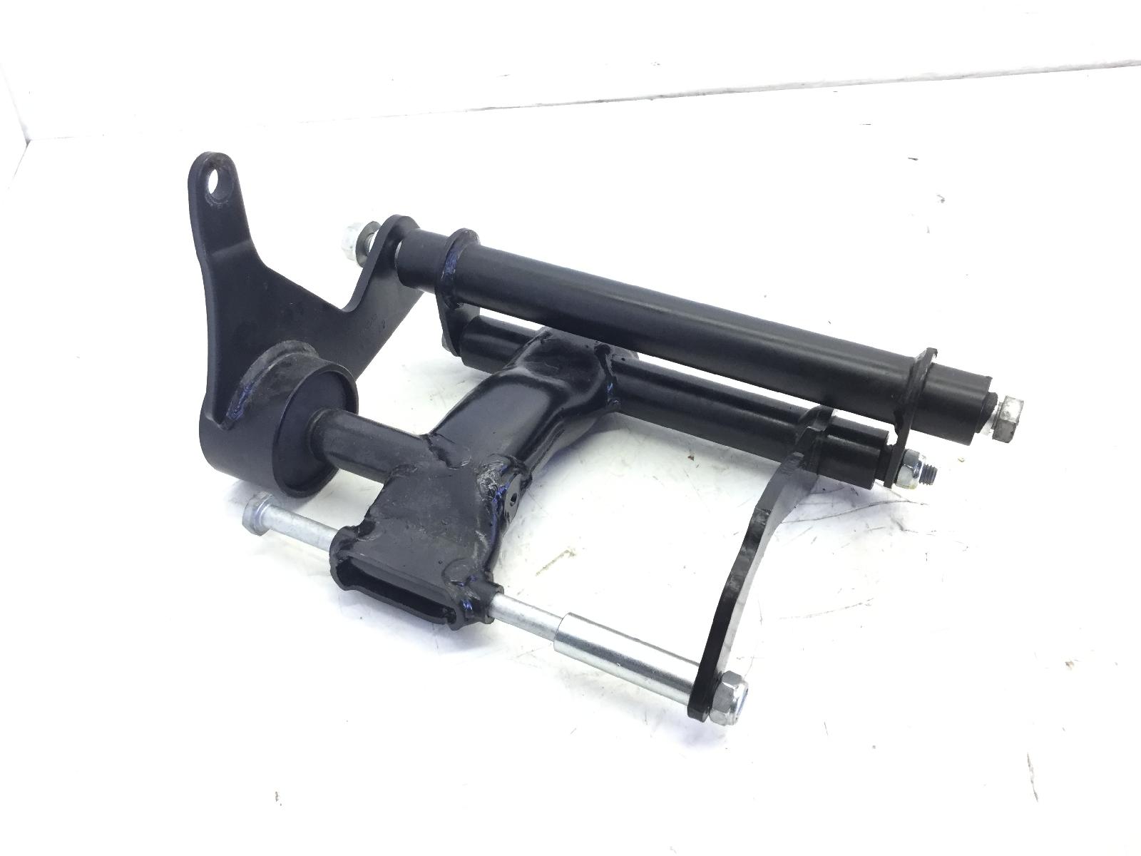 Piaggio vespa gts super ie abs 125 staffa supporto motore 2021 2021 md3200