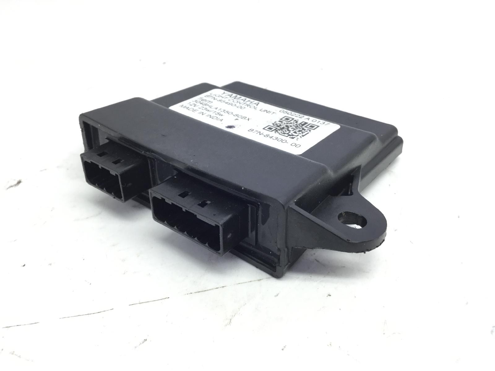 Yamaha mt-09 890 centralina controllo luci 2022 2022 rn691