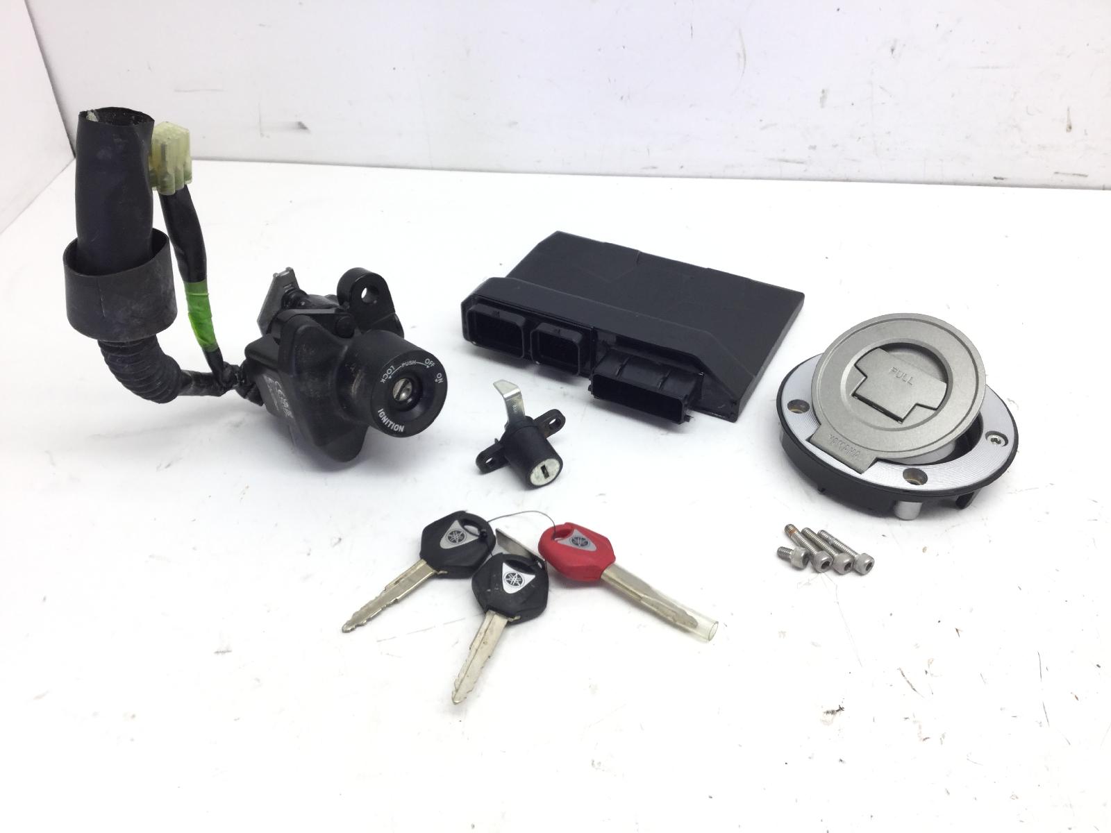 Yamaha mt-09 890 blocchetto accensione serrature centralina e chiavi 2022 2022 rn691